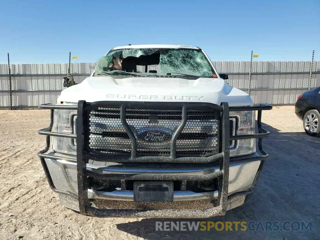 5 Photograph of a damaged car 1FT7W2B68KEE36305 FORD F250 2019