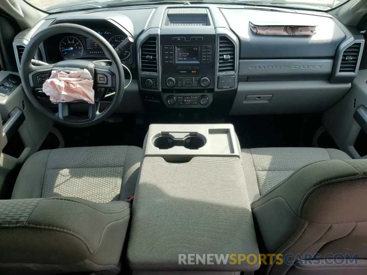 8 Photograph of a damaged car 1FT7W2B68KEE86363 FORD F250 2019