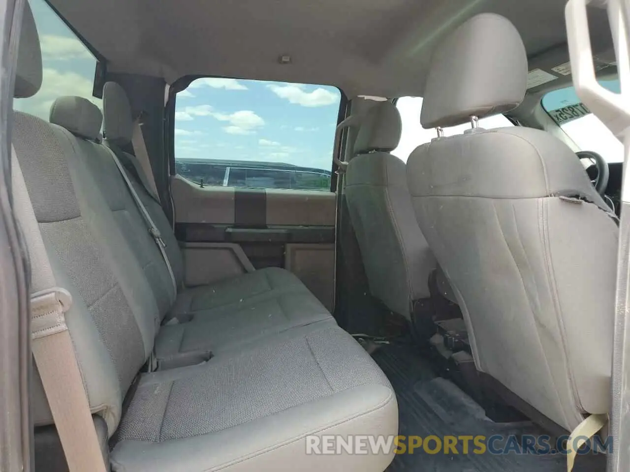10 Photograph of a damaged car 1FT7W2B69KED65499 FORD F250 2019