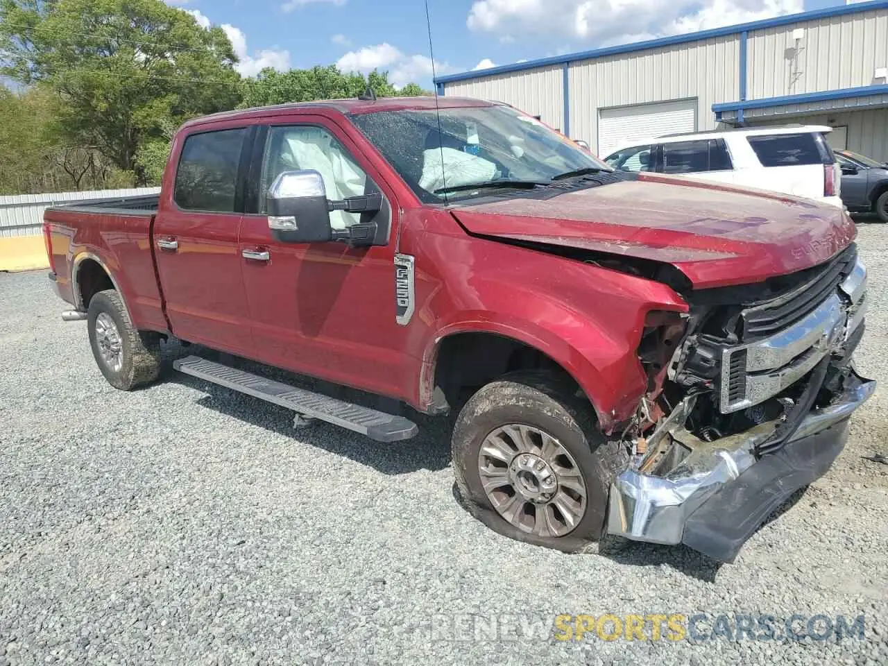4 Photograph of a damaged car 1FT7W2B69KEF31570 FORD F250 2019
