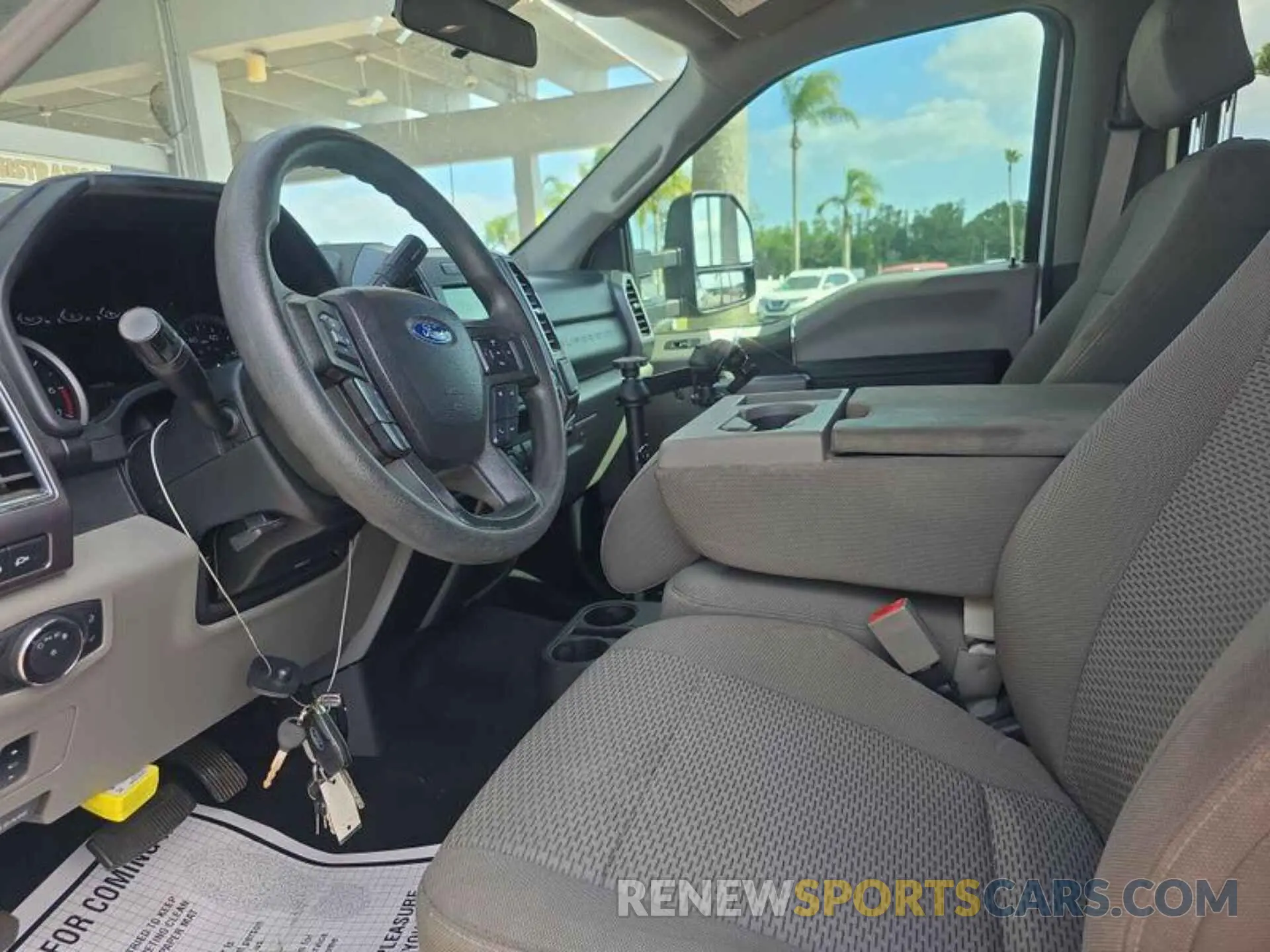 18 Photograph of a damaged car 1FT7W2B6XKEG11413 FORD F250 2019
