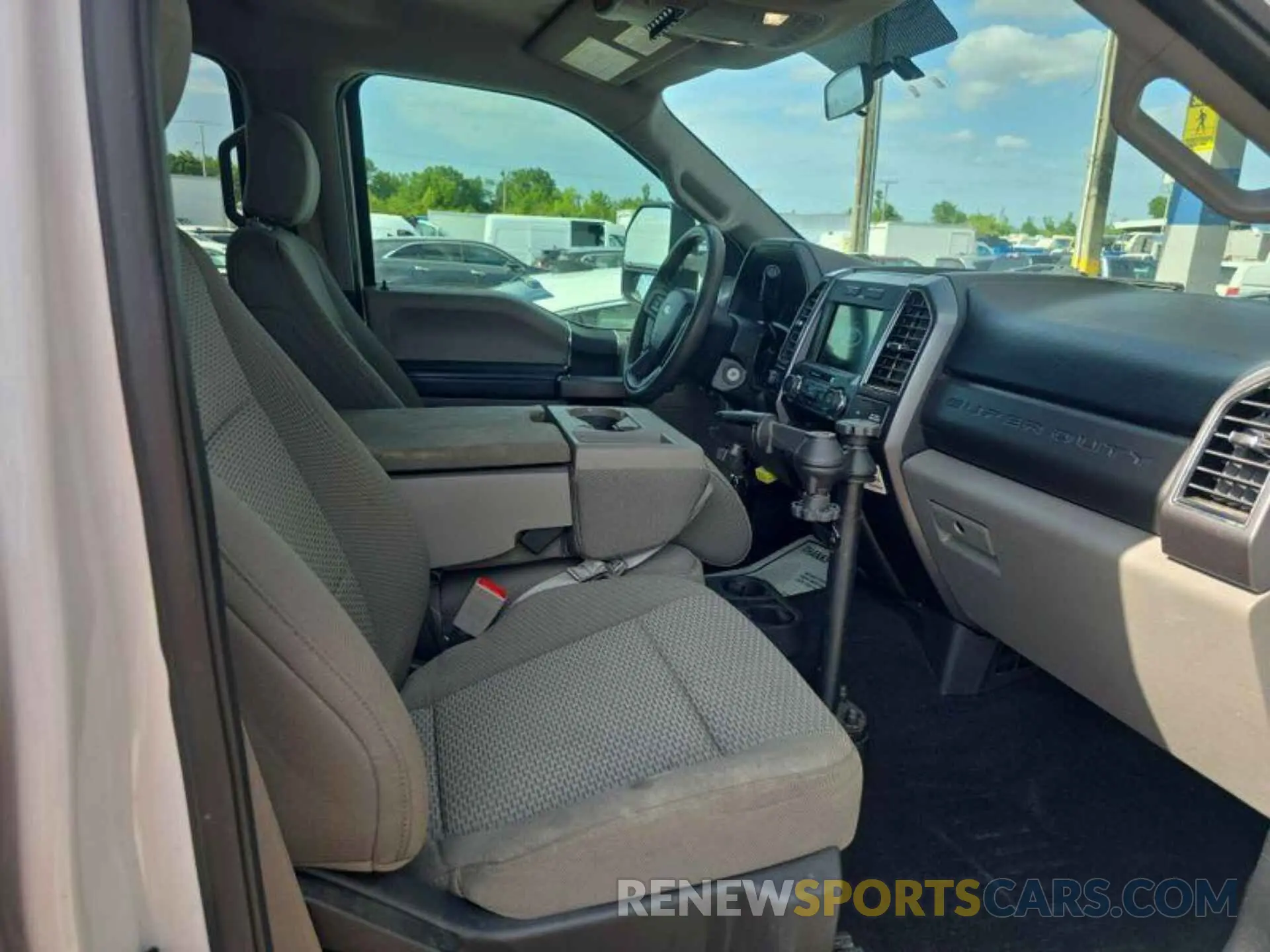 7 Photograph of a damaged car 1FT7W2B6XKEG11413 FORD F250 2019