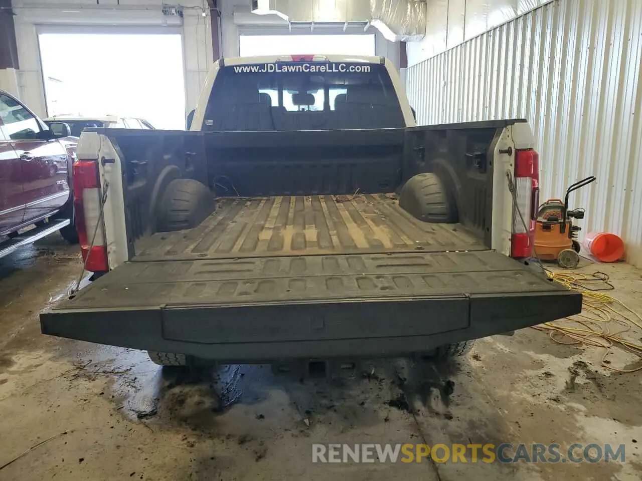 6 Photograph of a damaged car 1FT7W2BT0KEC54815 FORD F250 2019