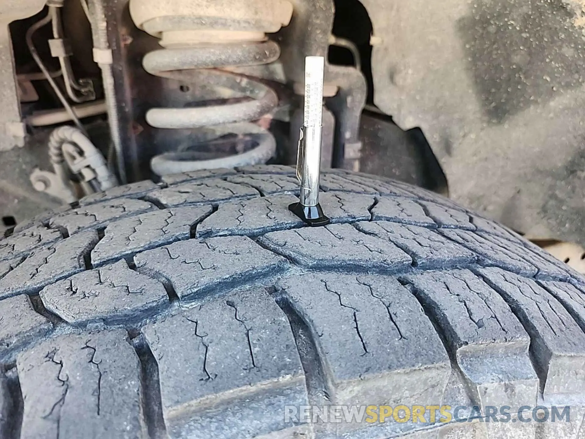 11 Photograph of a damaged car 1FT7W2BT0KEC61716 FORD F250 2019