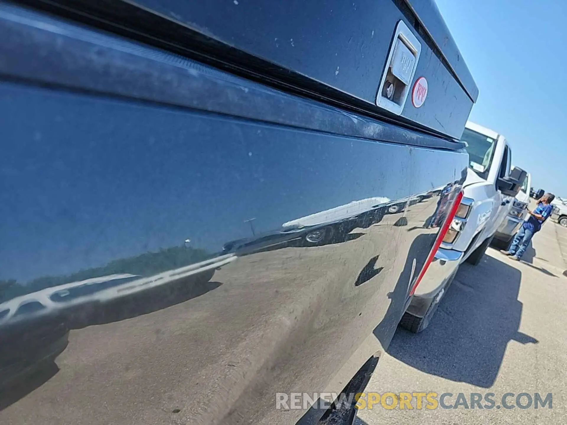 17 Photograph of a damaged car 1FT7W2BT0KEC61716 FORD F250 2019