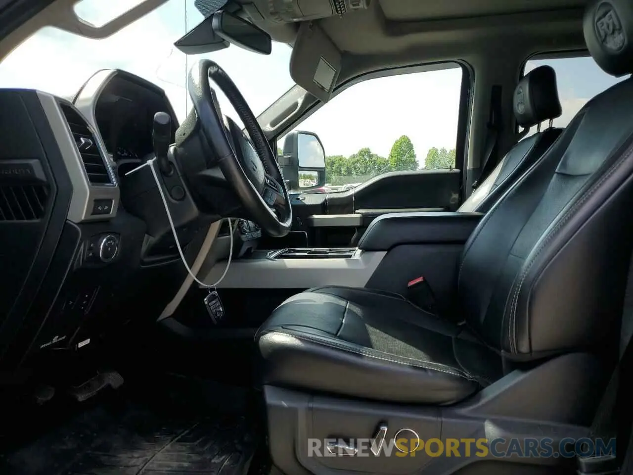 7 Photograph of a damaged car 1FT7W2BT0KEE43531 FORD F250 2019