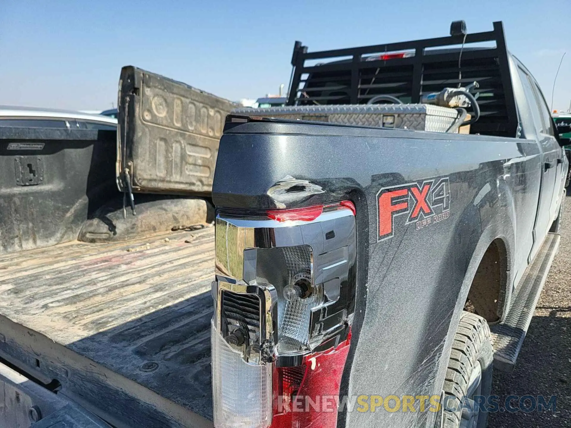 2 Photograph of a damaged car 1FT7W2BT1KEC50451 FORD F250 2019