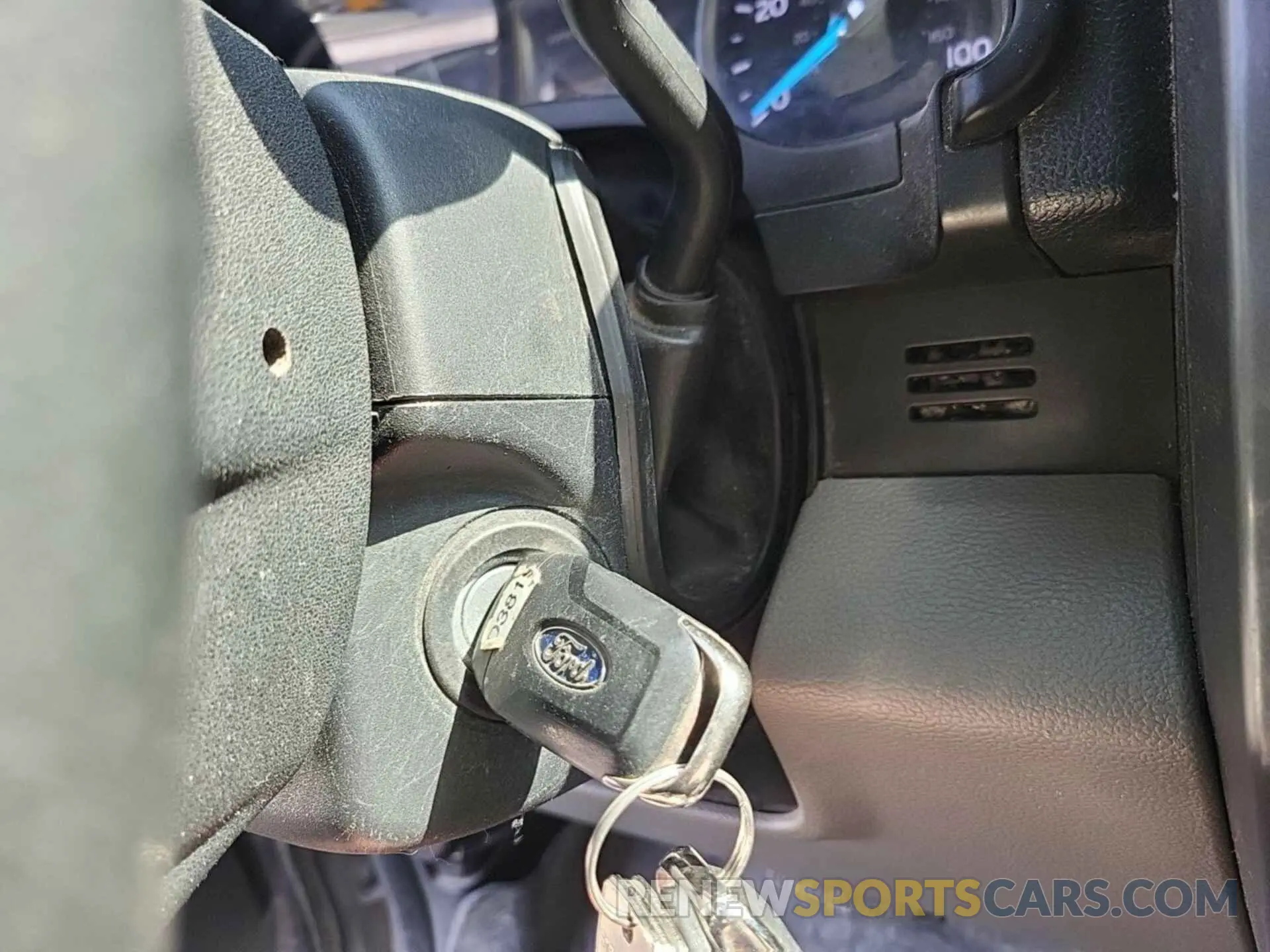 28 Photograph of a damaged car 1FT7W2BT1KEC50451 FORD F250 2019