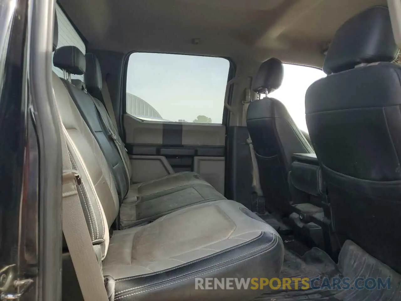 10 Photograph of a damaged car 1FT7W2BT1KED27724 FORD F250 2019