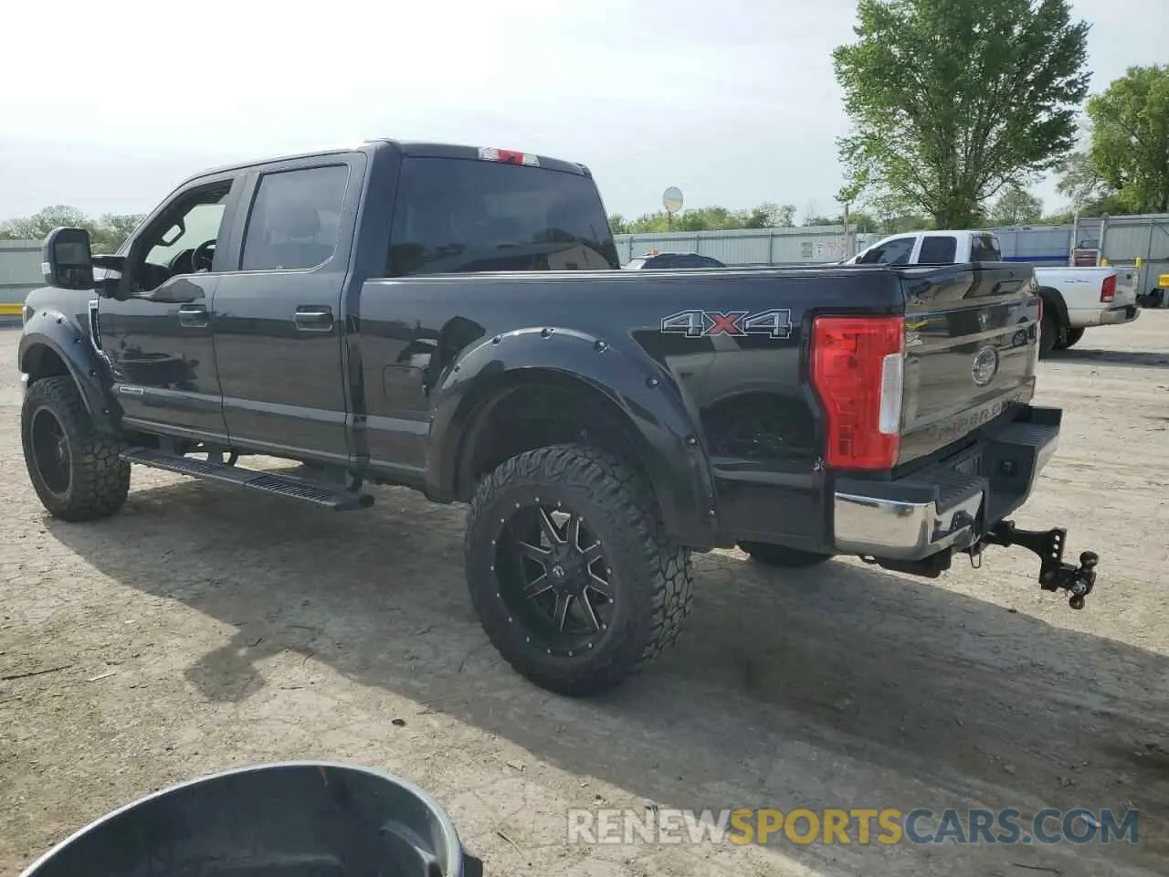 2 Photograph of a damaged car 1FT7W2BT1KED27724 FORD F250 2019
