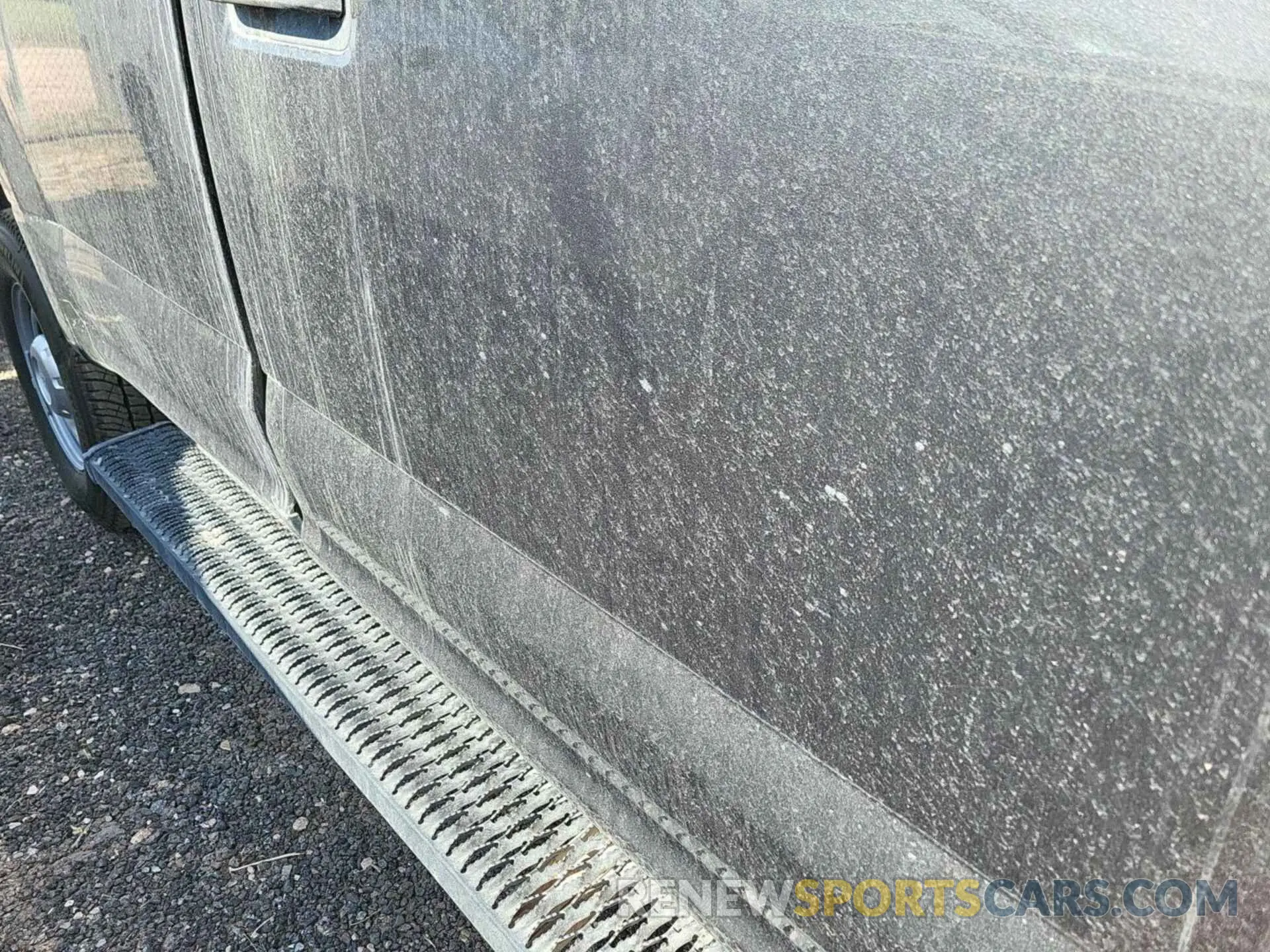 17 Photograph of a damaged car 1FT7W2BT1KEF25400 FORD F250 2019