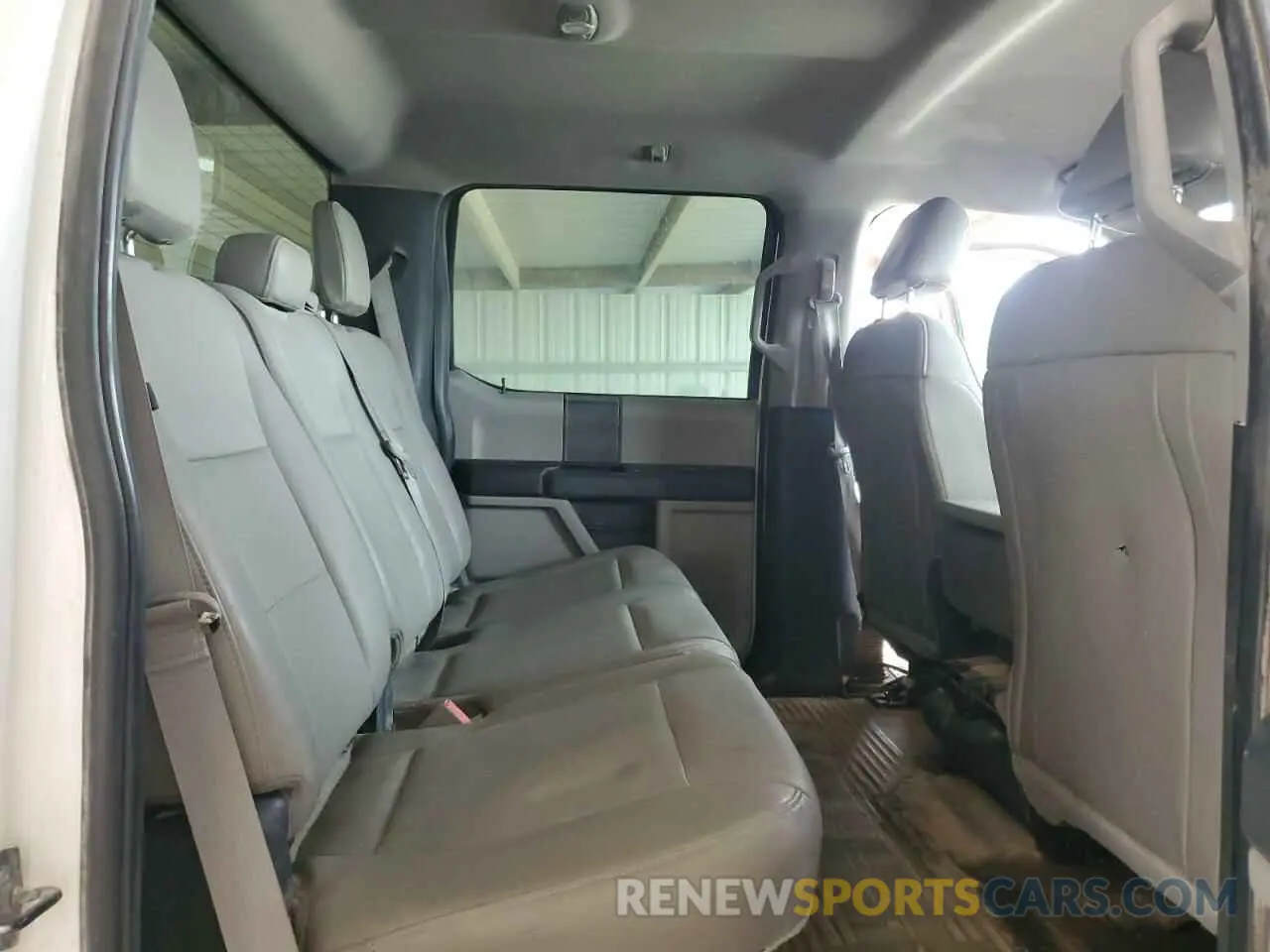 10 Photograph of a damaged car 1FT7W2BT1KEG06686 FORD F250 2019
