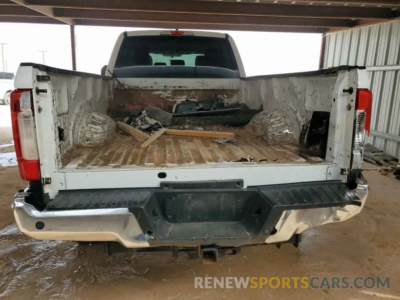 6 Photograph of a damaged car 1FT7W2BT1KEG06686 FORD F250 2019
