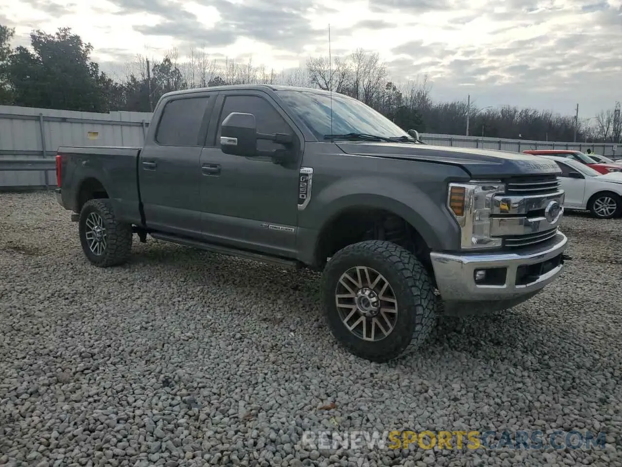 4 Photograph of a damaged car 1FT7W2BT2KED50297 FORD F250 2019