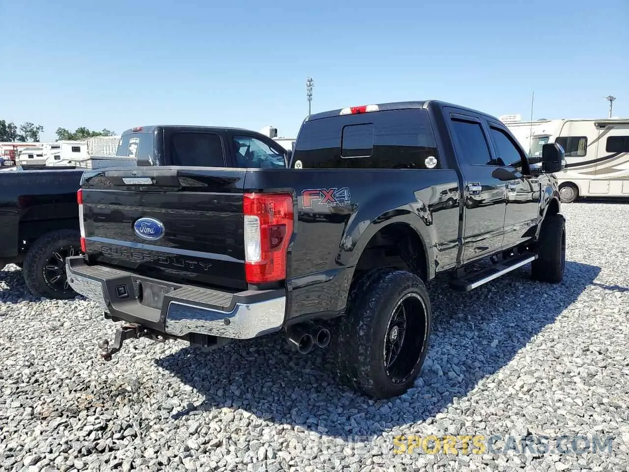 4 Photograph of a damaged car 1FT7W2BT2KED90864 FORD F250 2019