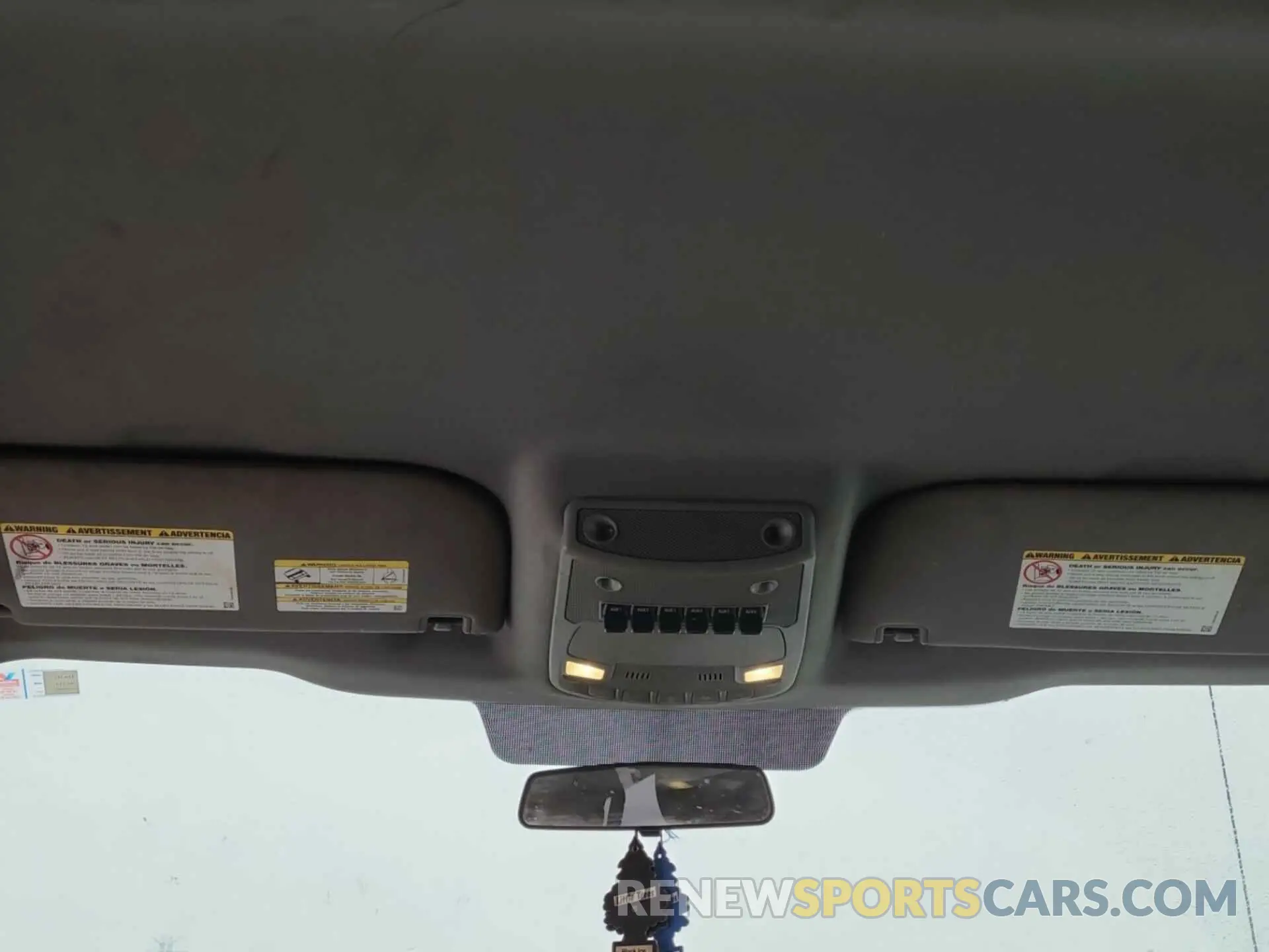 18 Photograph of a damaged car 1FT7W2BT3KEC61743 FORD F250 2019
