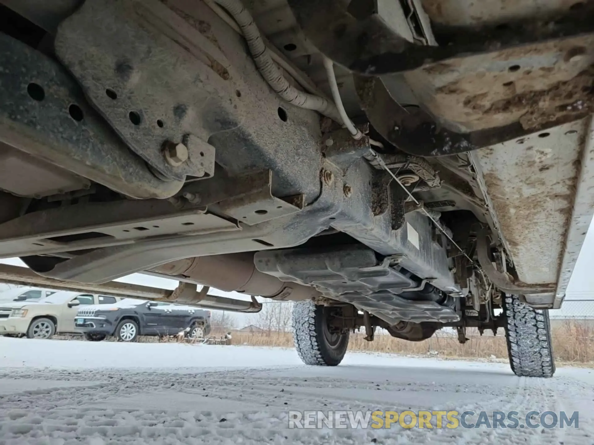 35 Photograph of a damaged car 1FT7W2BT3KEC61743 FORD F250 2019