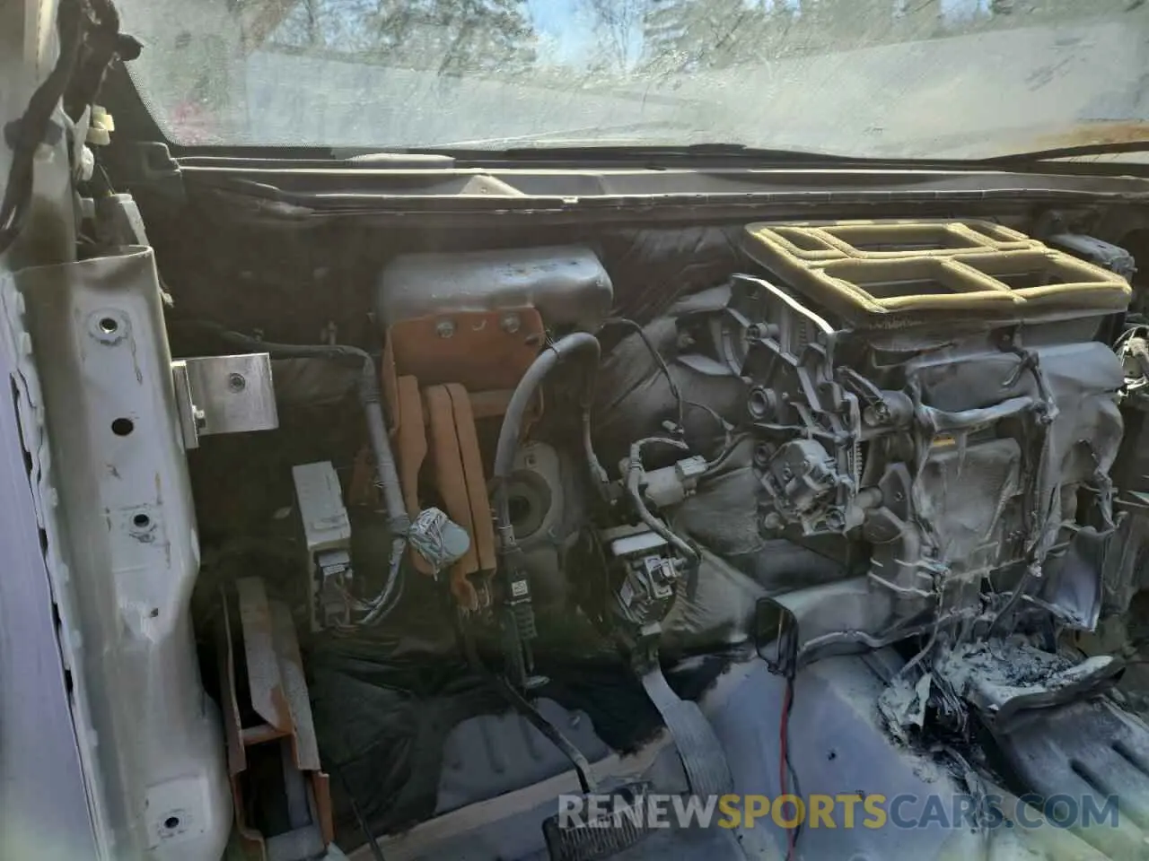 9 Photograph of a damaged car 1FT7W2BT3KEE61537 FORD F250 2019