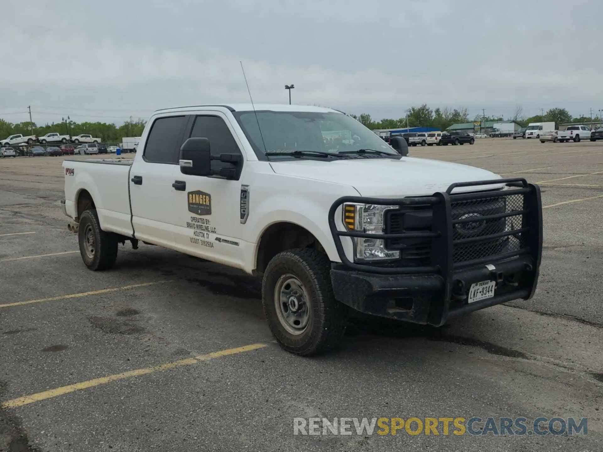 39 Photograph of a damaged car 1FT7W2BT4KEC45387 FORD F250 2019