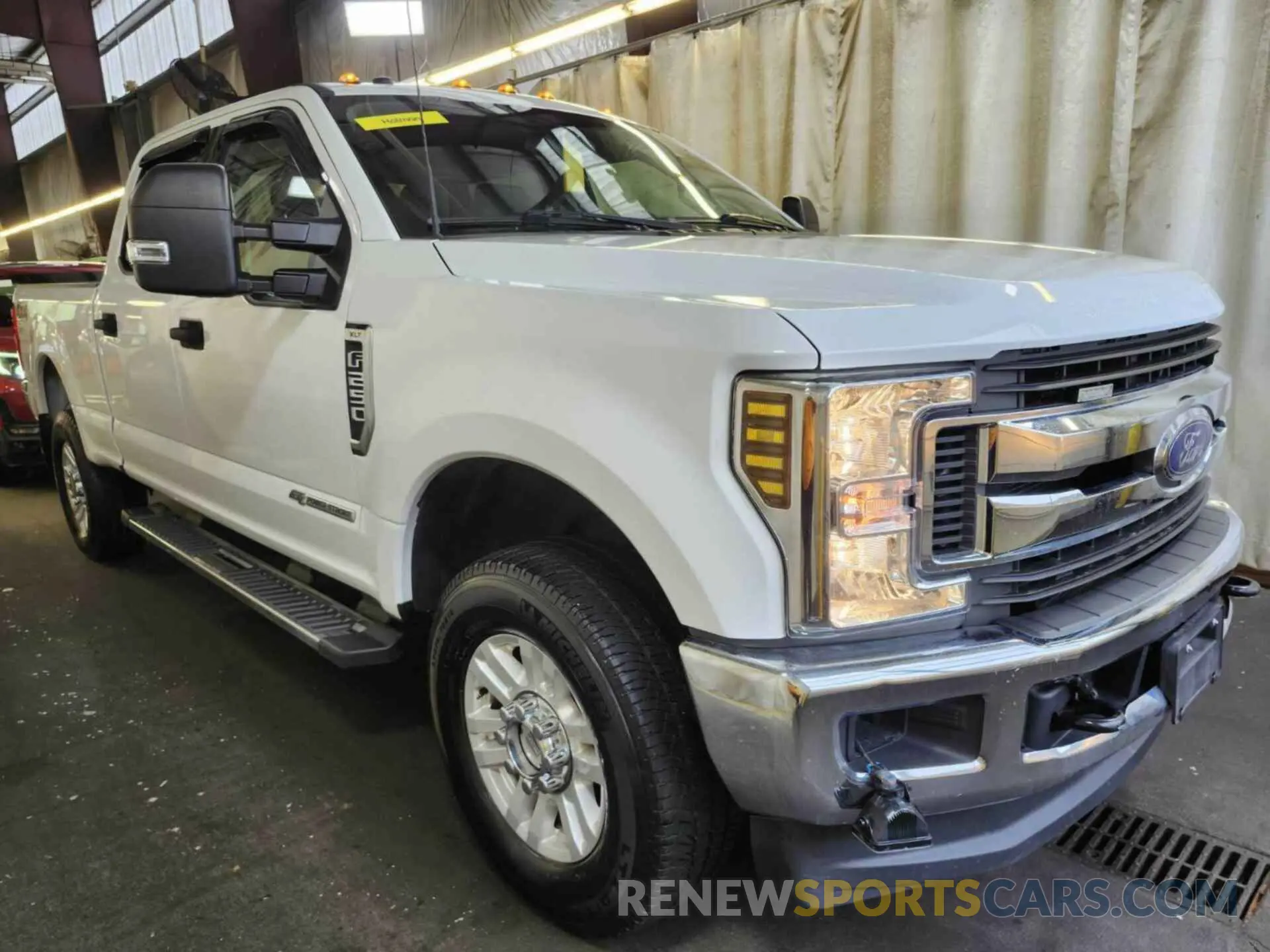 17 Photograph of a damaged car 1FT7W2BT4KEF59539 FORD F250 2019