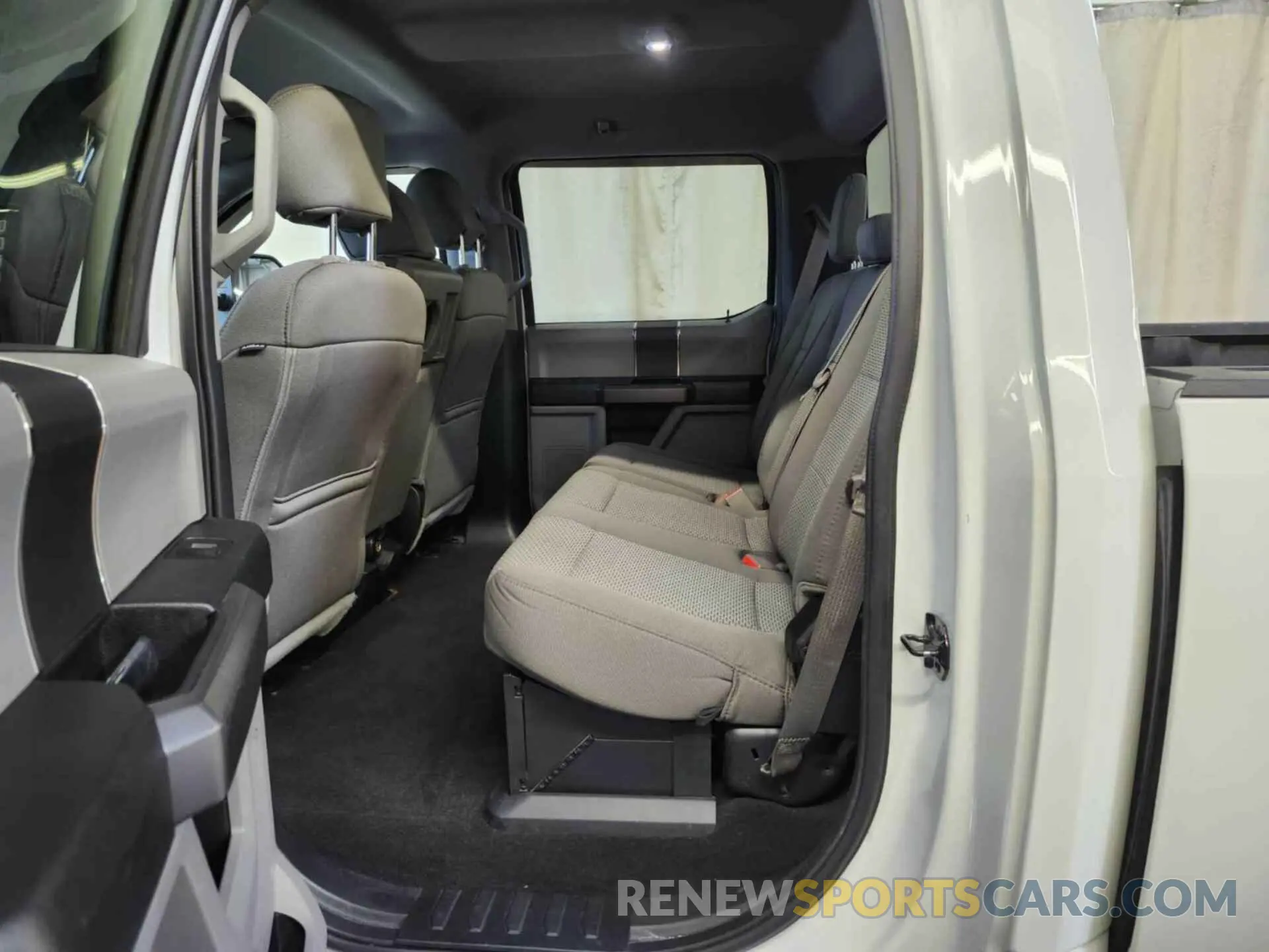 20 Photograph of a damaged car 1FT7W2BT4KEF59539 FORD F250 2019