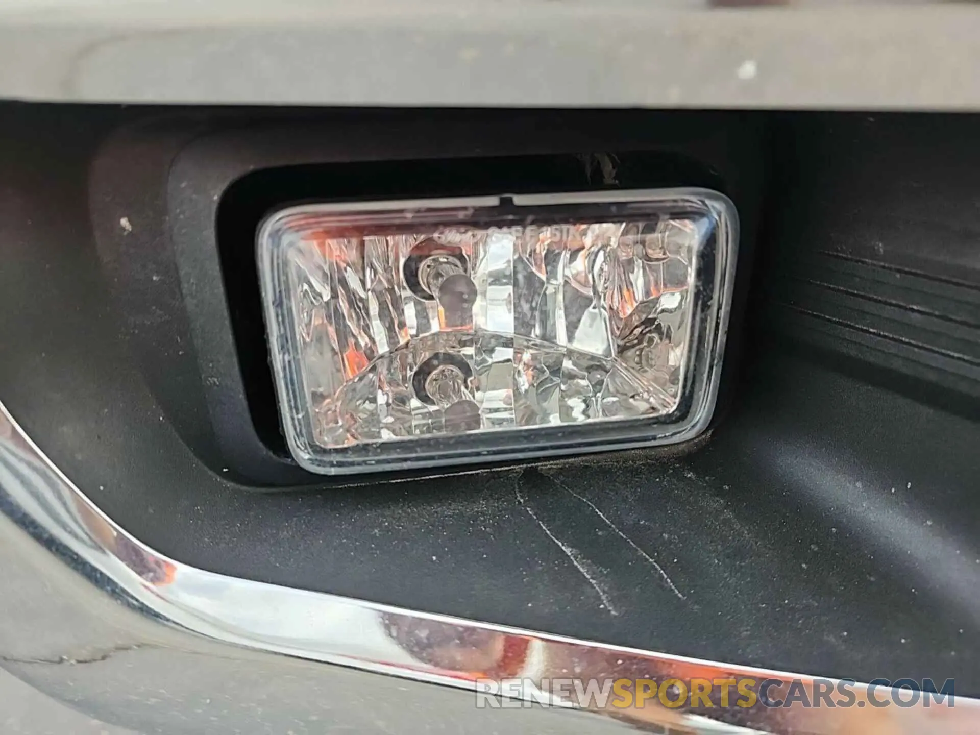 27 Photograph of a damaged car 1FT7W2BT4KEF59539 FORD F250 2019