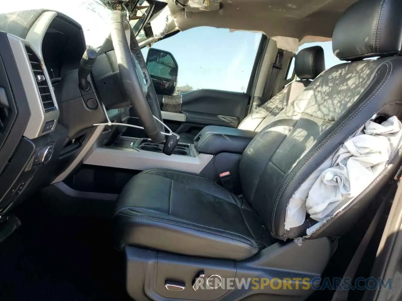 7 Photograph of a damaged car 1FT7W2BT4KEF92525 FORD F250 2019