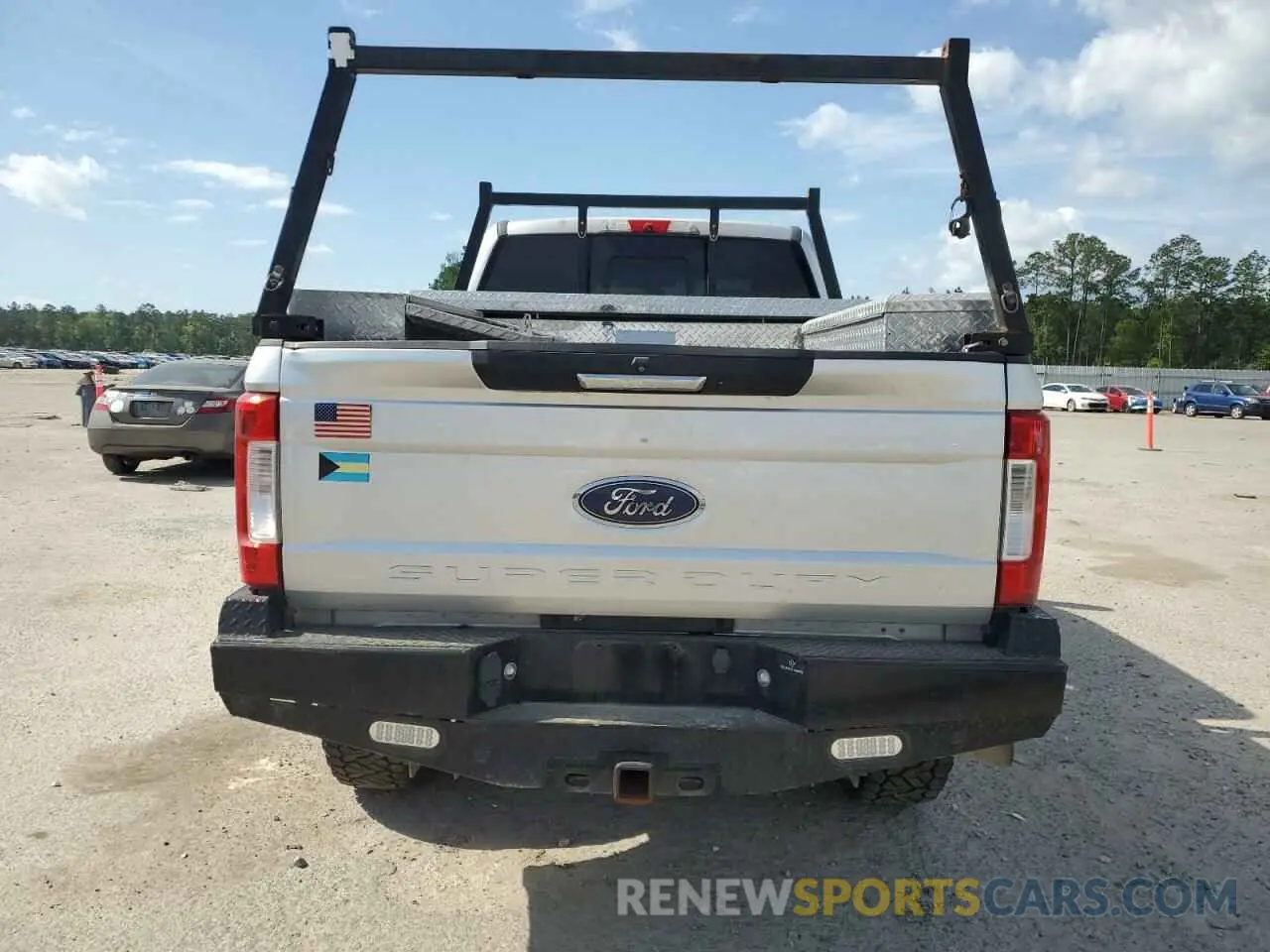 6 Photograph of a damaged car 1FT7W2BT5KED06469 FORD F250 2019