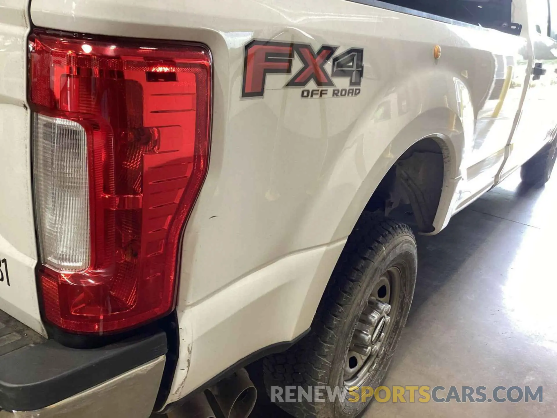 23 Photograph of a damaged car 1FT7W2BT5KEF57380 FORD F250 2019