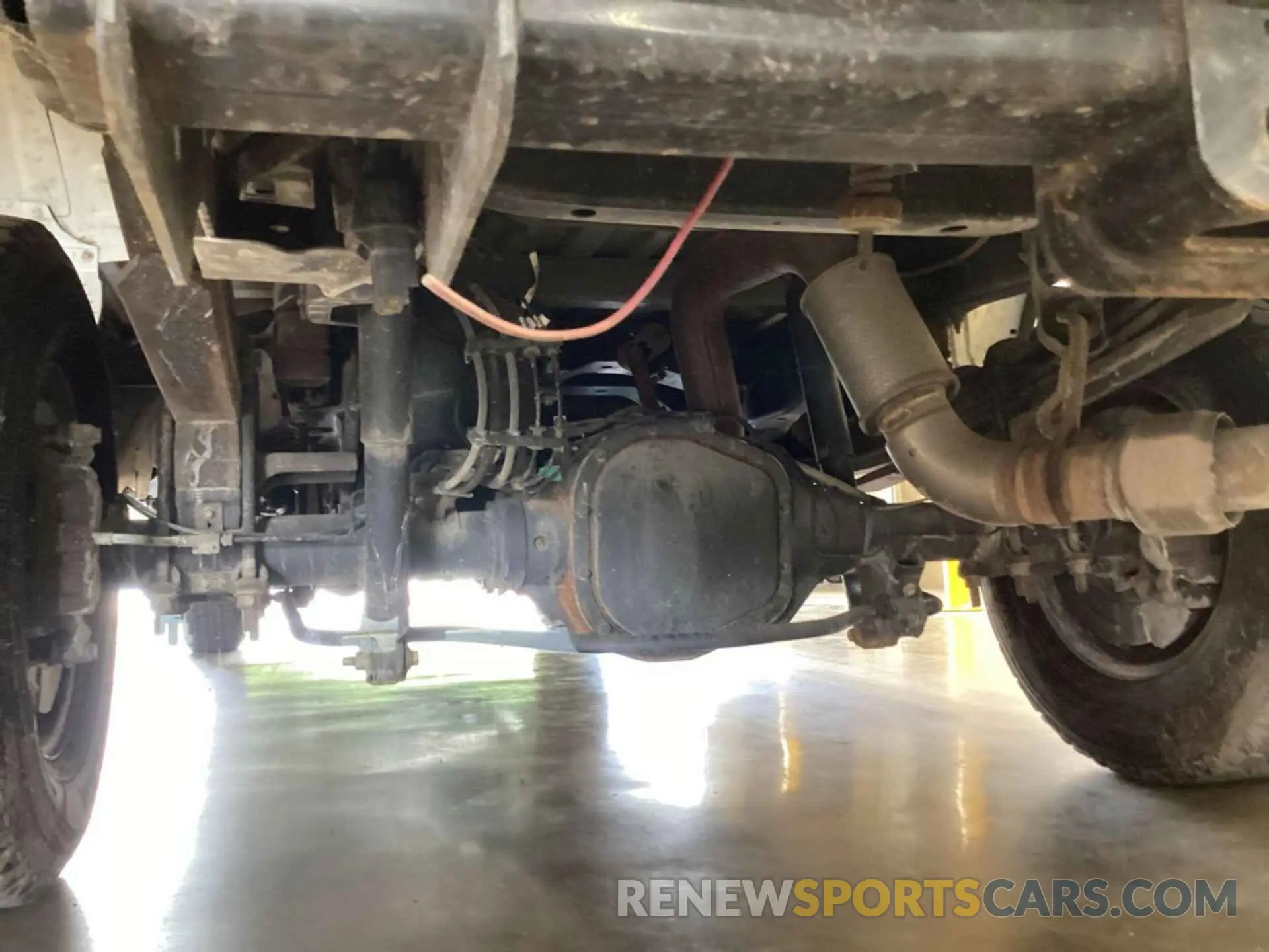 34 Photograph of a damaged car 1FT7W2BT5KEF57380 FORD F250 2019