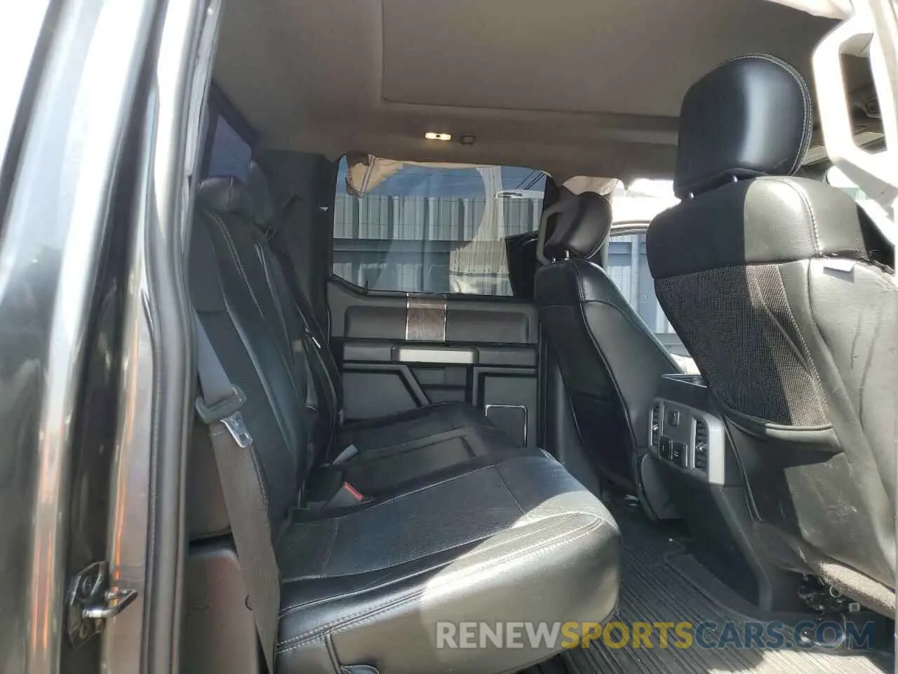 10 Photograph of a damaged car 1FT7W2BT5KEF93683 FORD F250 2019