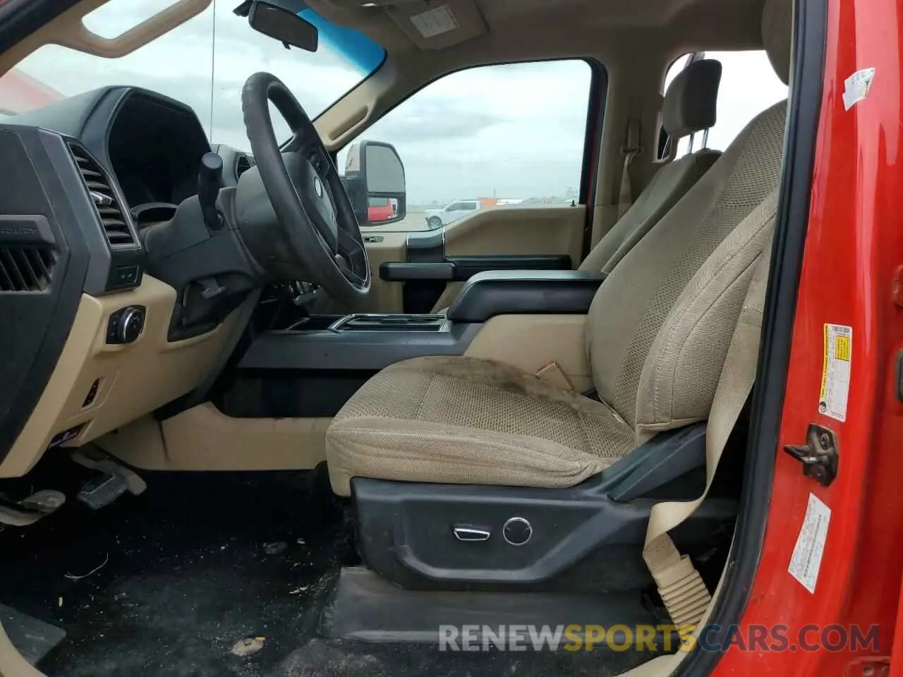 7 Photograph of a damaged car 1FT7W2BT6KED81780 FORD F250 2019