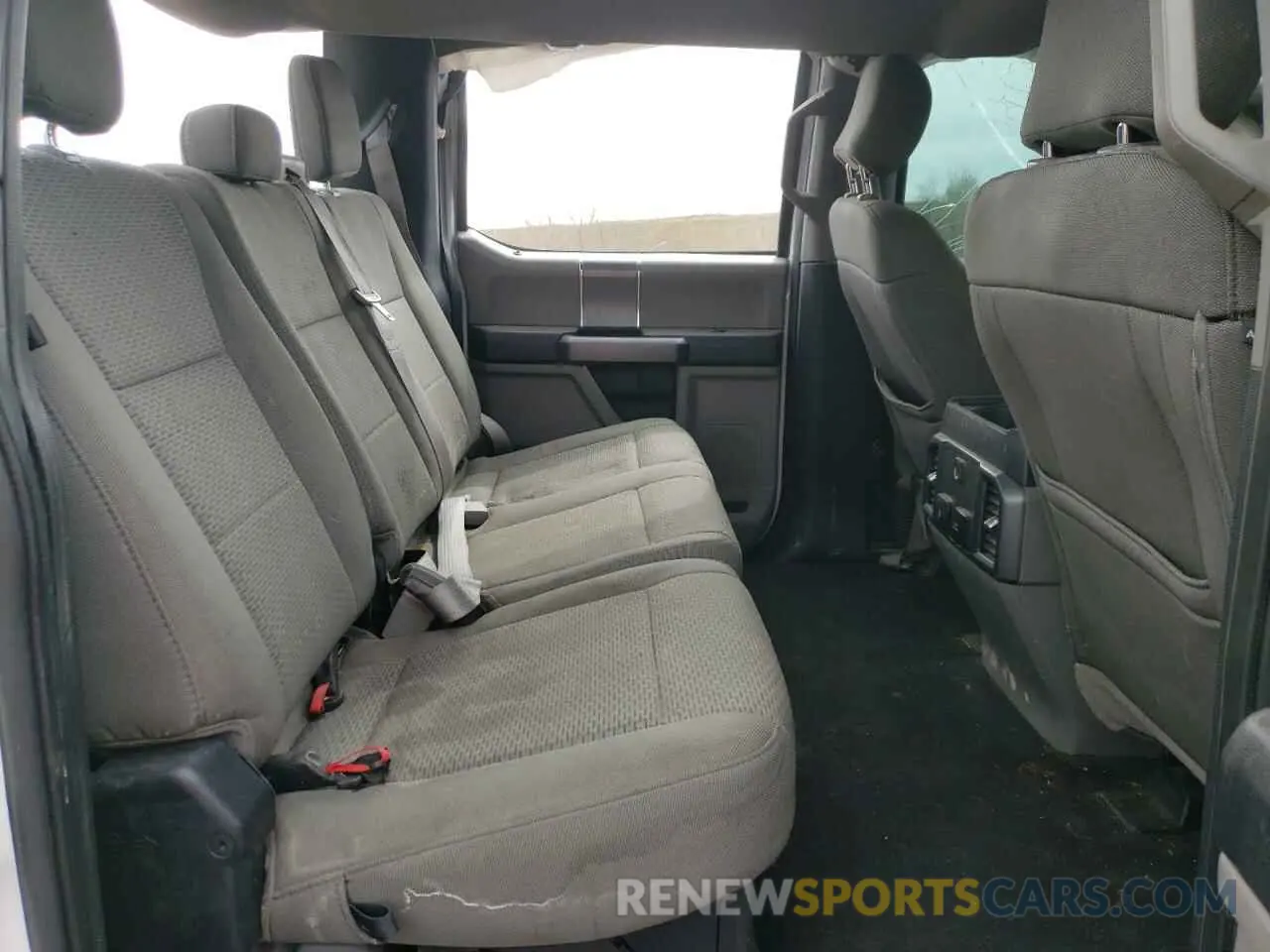 10 Photograph of a damaged car 1FT7W2BT6KEG16517 FORD F250 2019