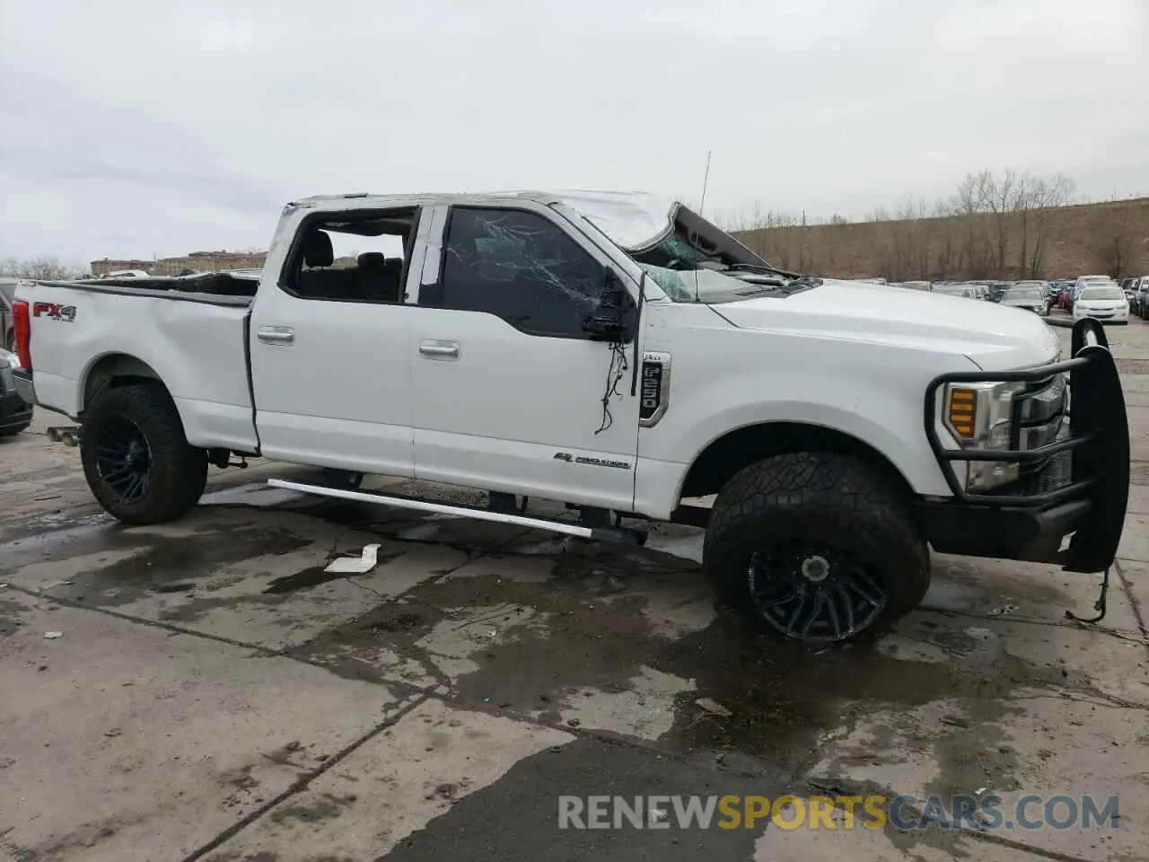 4 Photograph of a damaged car 1FT7W2BT6KEG16517 FORD F250 2019