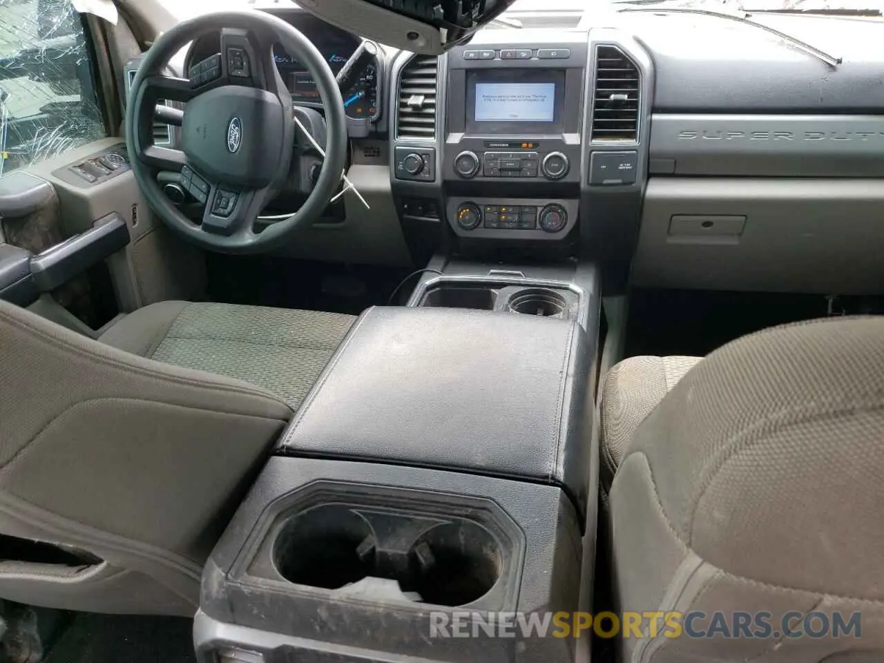 8 Photograph of a damaged car 1FT7W2BT6KEG16517 FORD F250 2019