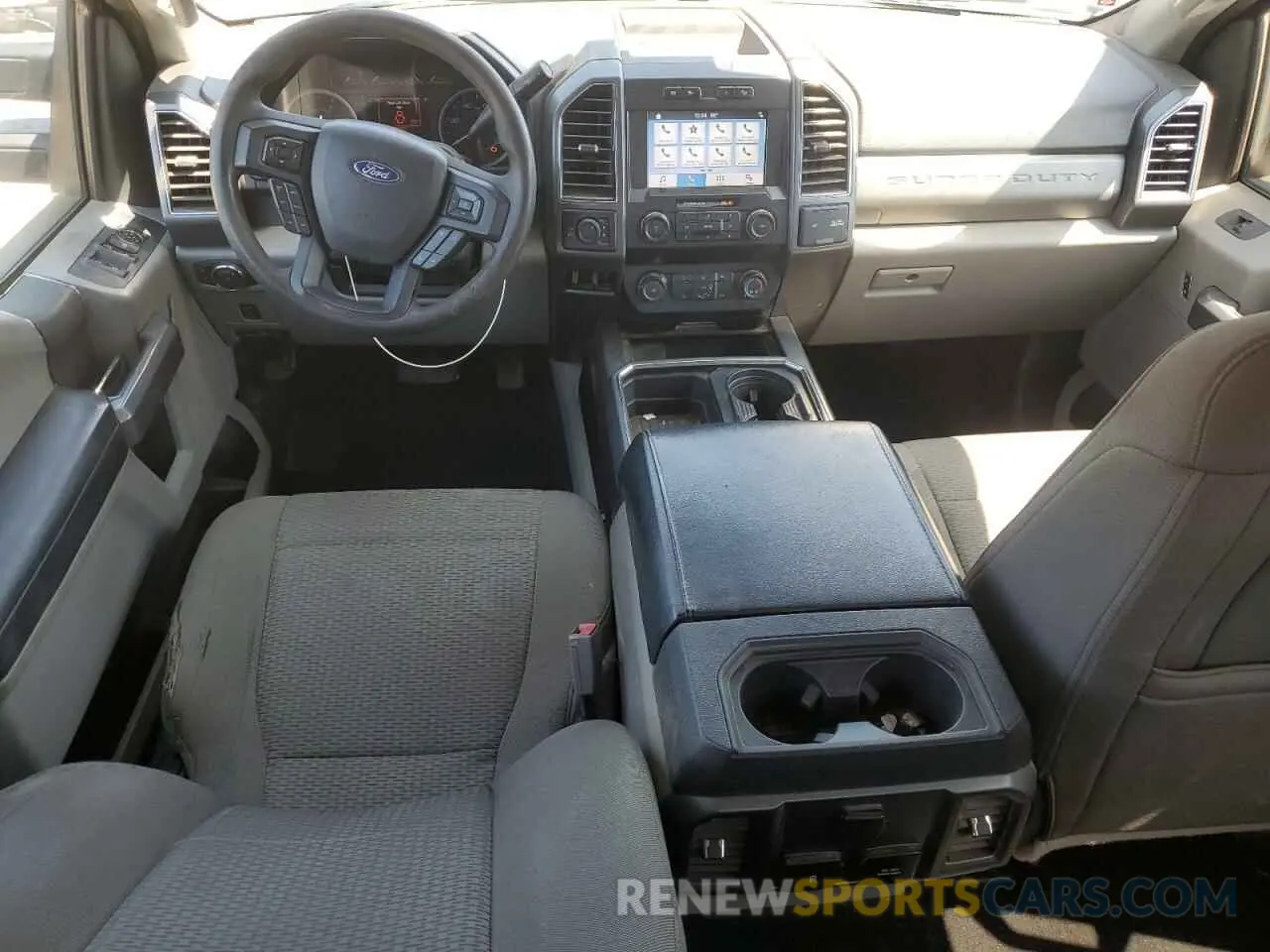 8 Photograph of a damaged car 1FT7W2BT6KEG30692 FORD F250 2019