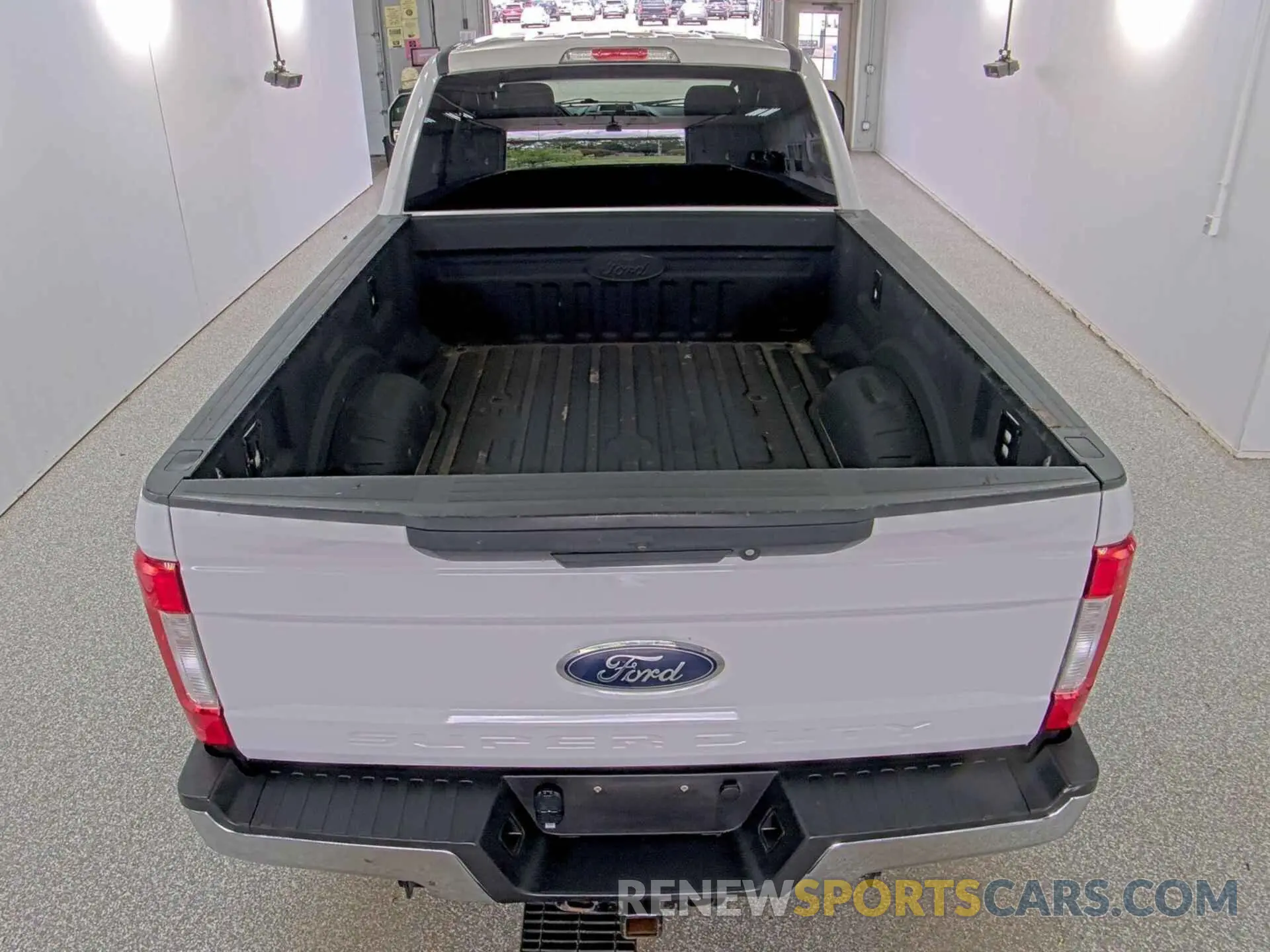 27 Photograph of a damaged car 1FT7W2BT7KEG47968 FORD F250 2019