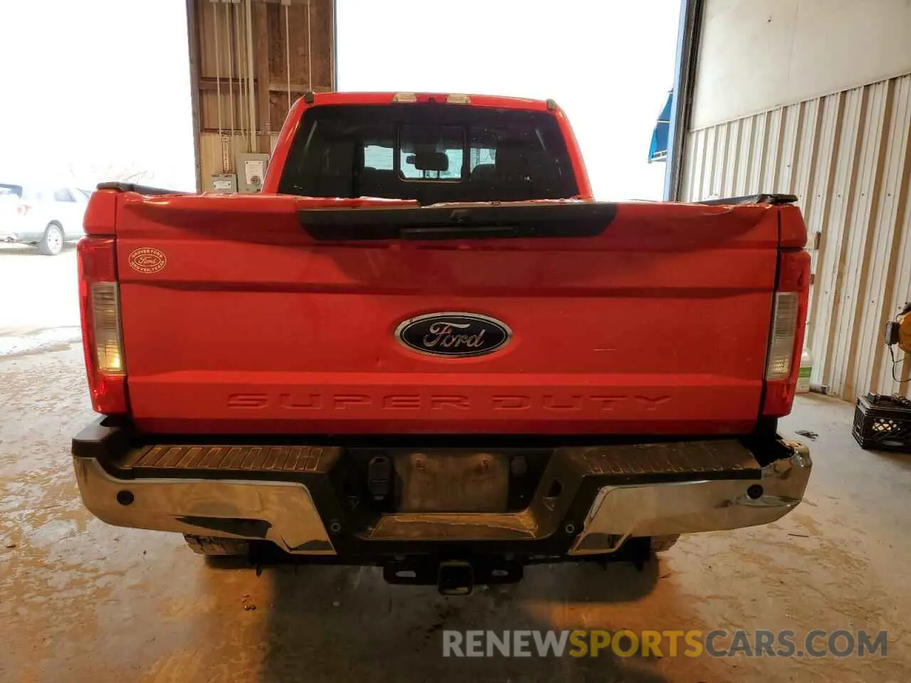 6 Photograph of a damaged car 1FT7W2BT9KEC06567 FORD F250 2019