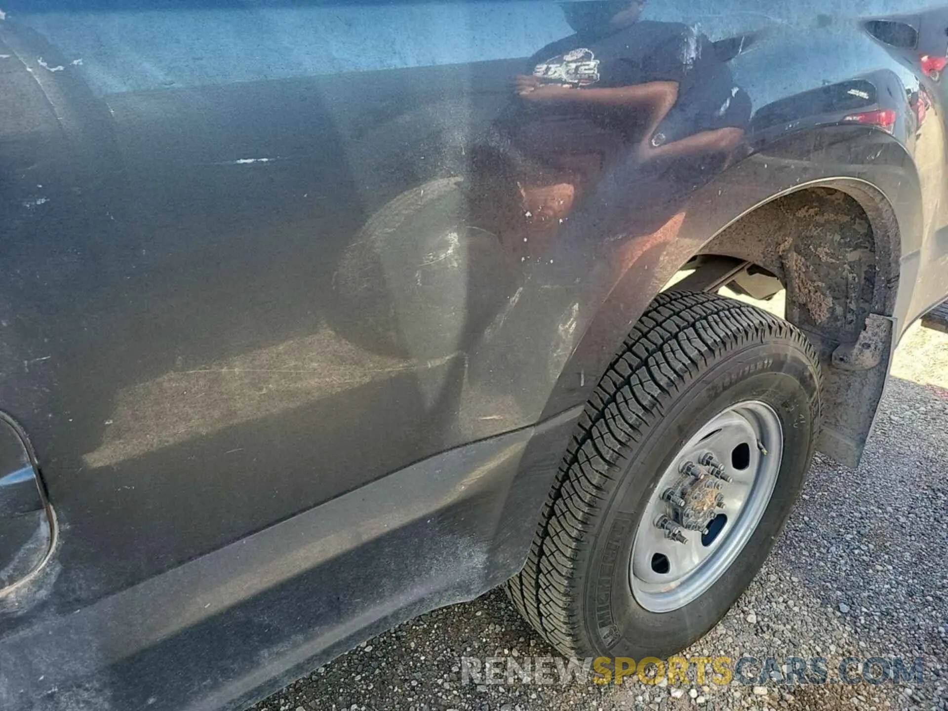 19 Photograph of a damaged car 1FT7W2BT9KEC61729 FORD F250 2019