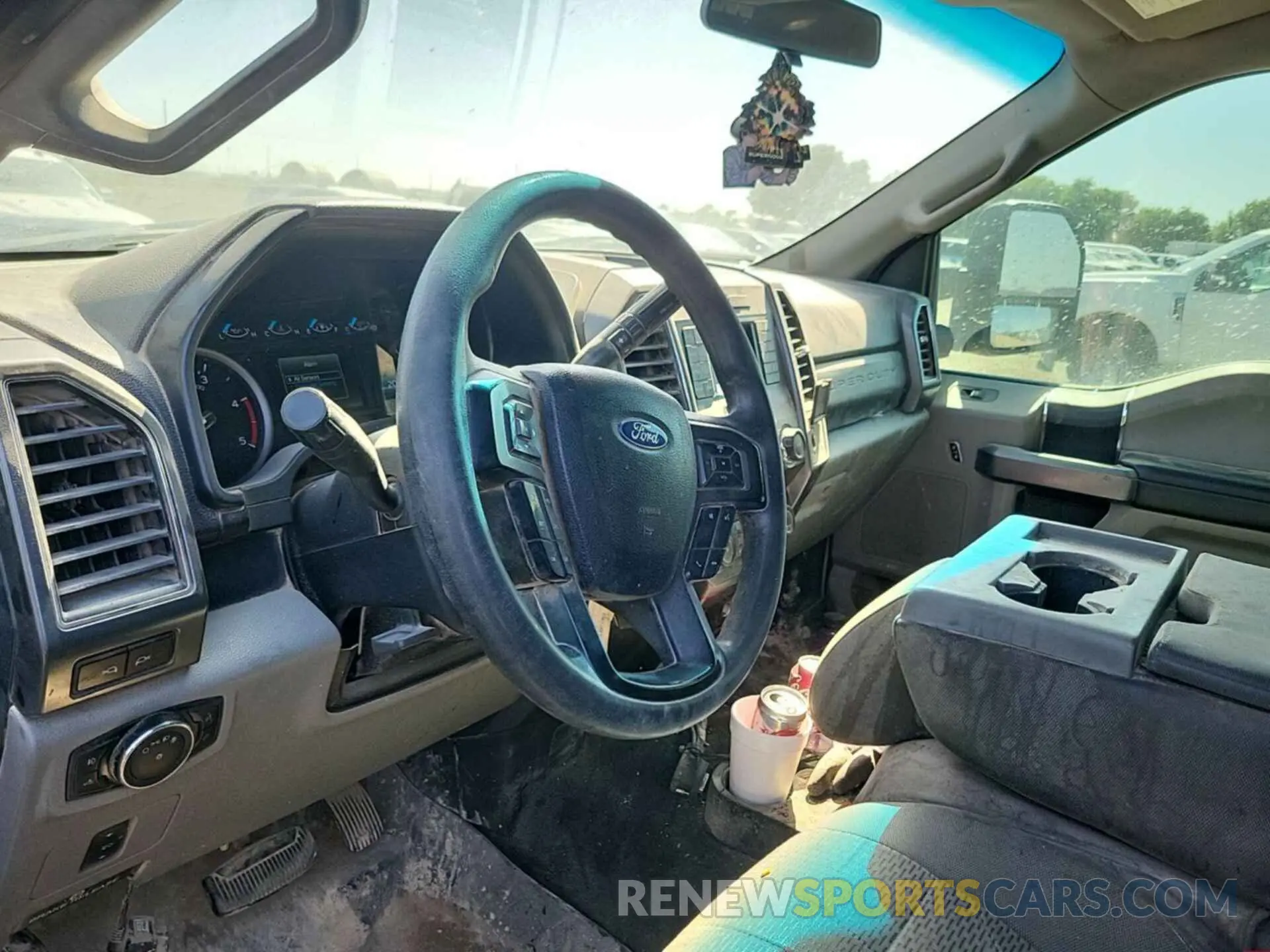 2 Photograph of a damaged car 1FT7W2BT9KEC61729 FORD F250 2019