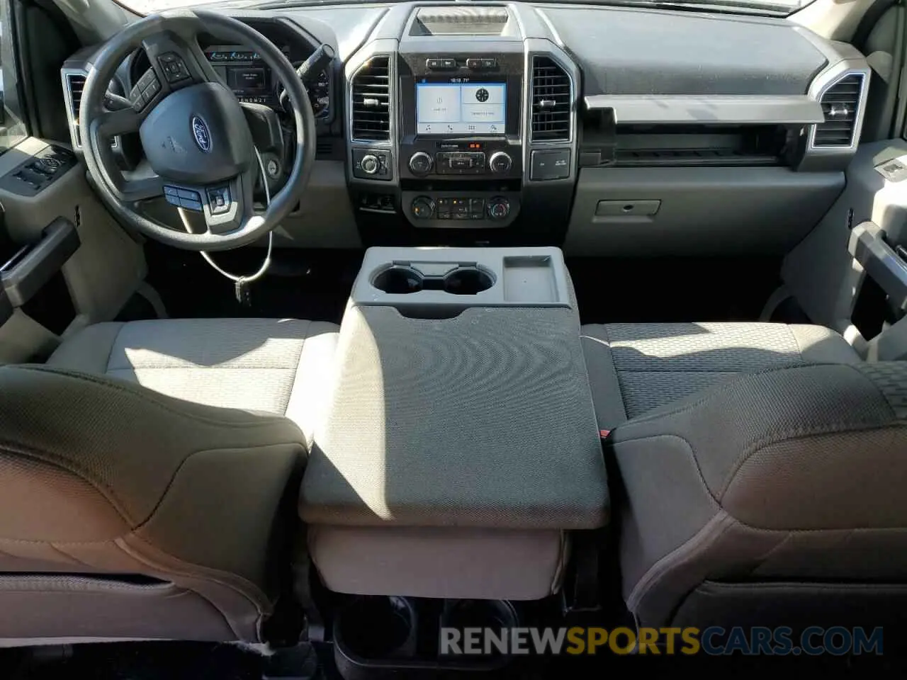 8 Photograph of a damaged car 1FT7W2BT9KEF69905 FORD F250 2019