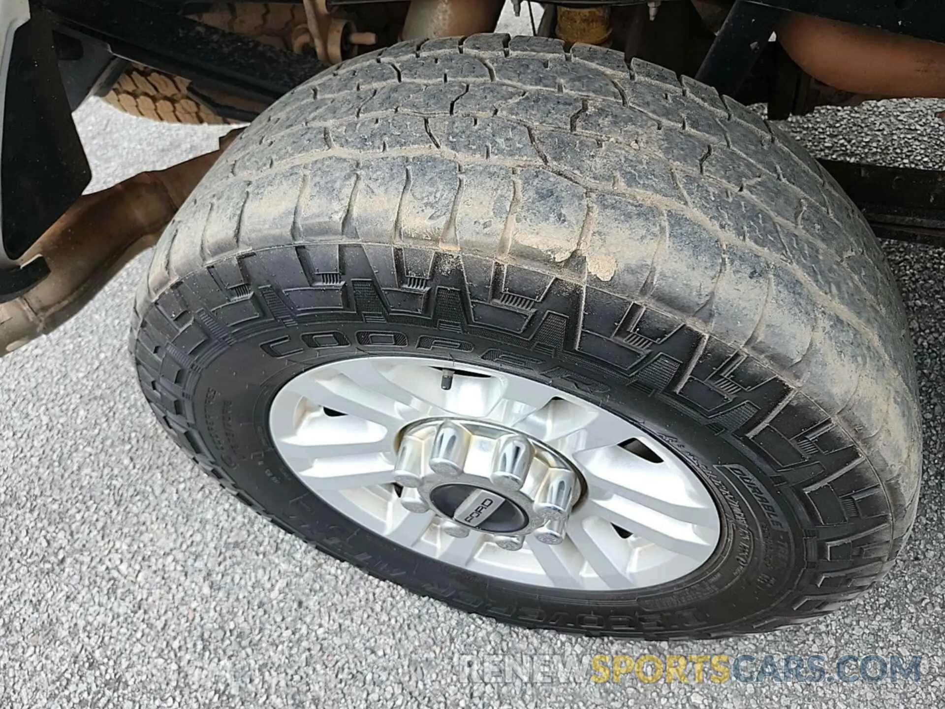 10 Photograph of a damaged car 1FT7W2BT9KEG47728 FORD F250 2019