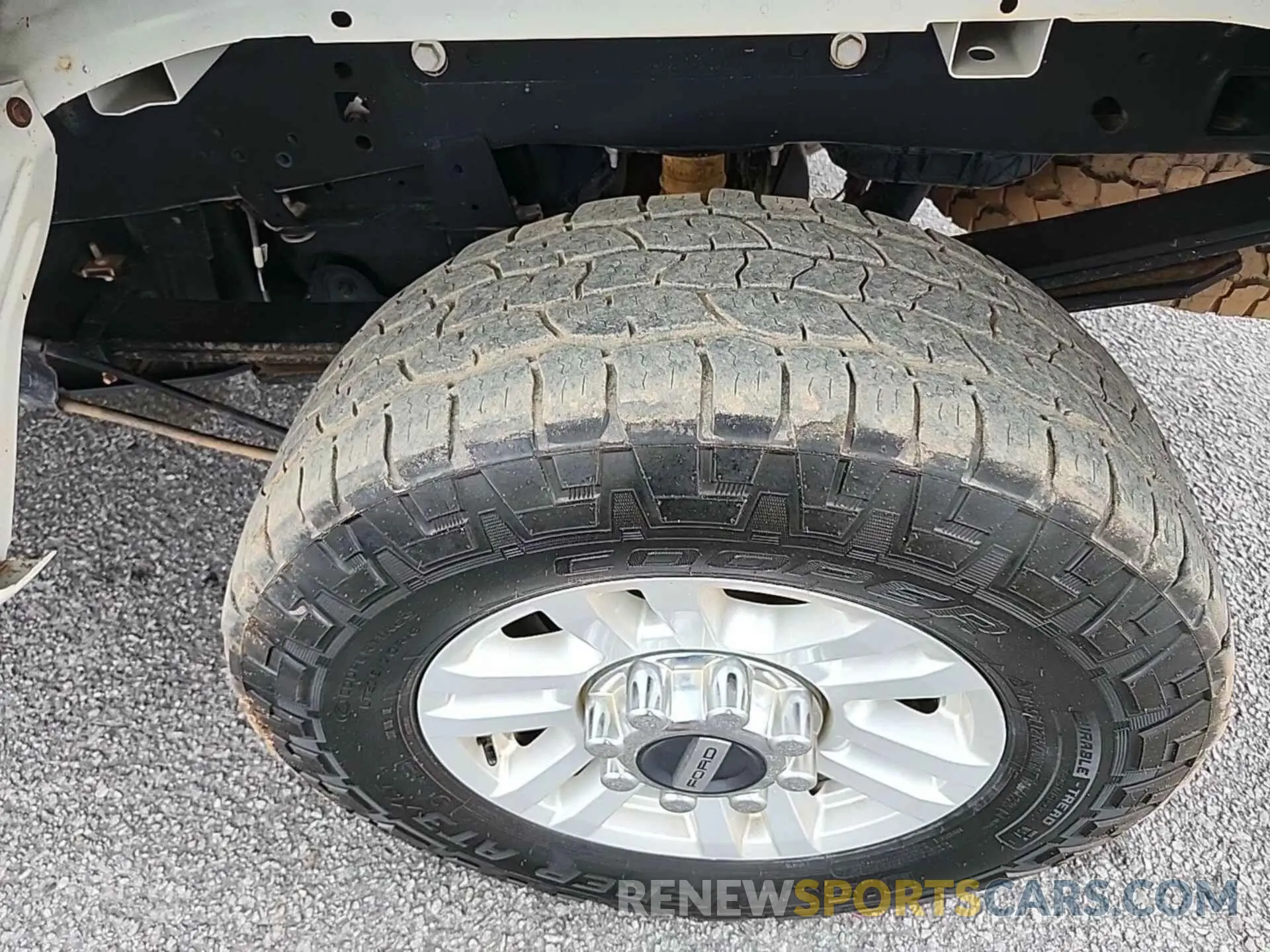 30 Photograph of a damaged car 1FT7W2BT9KEG47728 FORD F250 2019