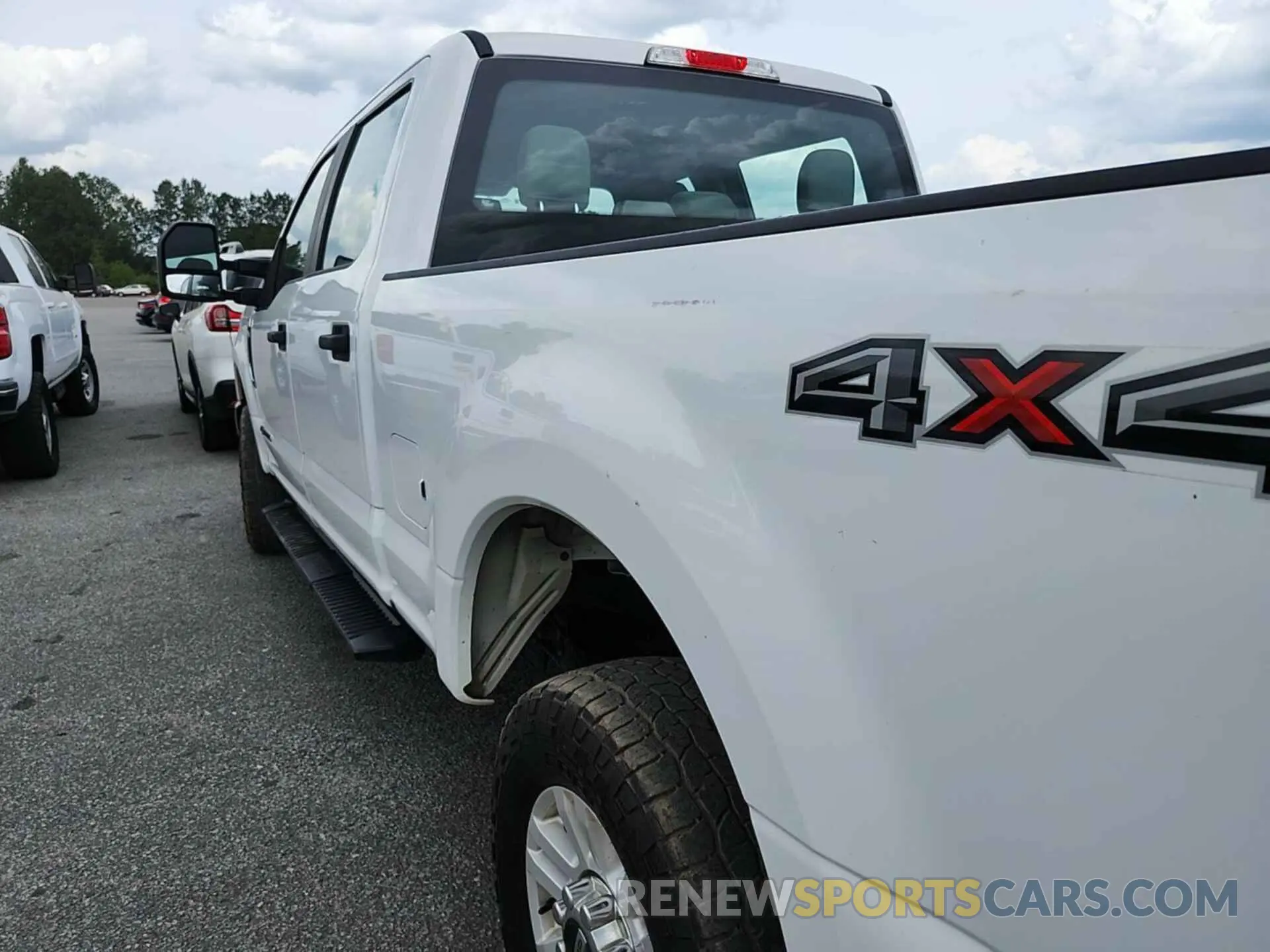 5 Photograph of a damaged car 1FT7W2BT9KEG47728 FORD F250 2019