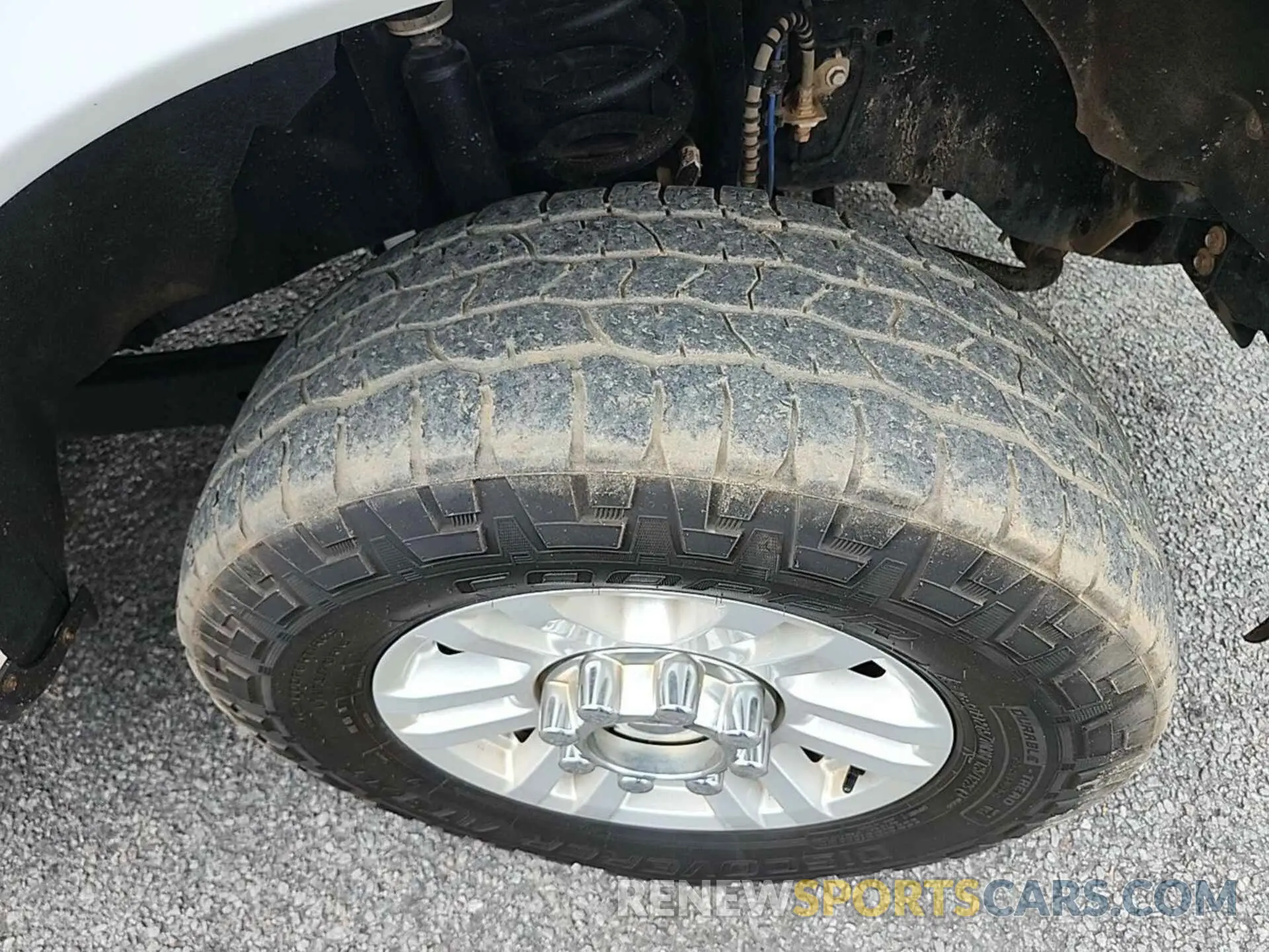 8 Photograph of a damaged car 1FT7W2BT9KEG47728 FORD F250 2019