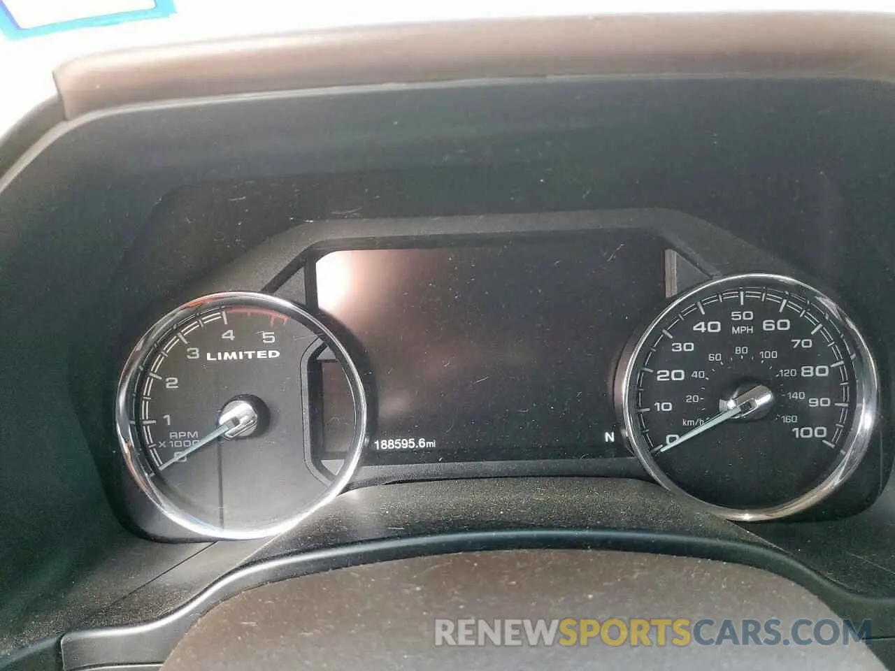 9 Photograph of a damaged car 1FT7W2BTXKEC87742 FORD F250 2019