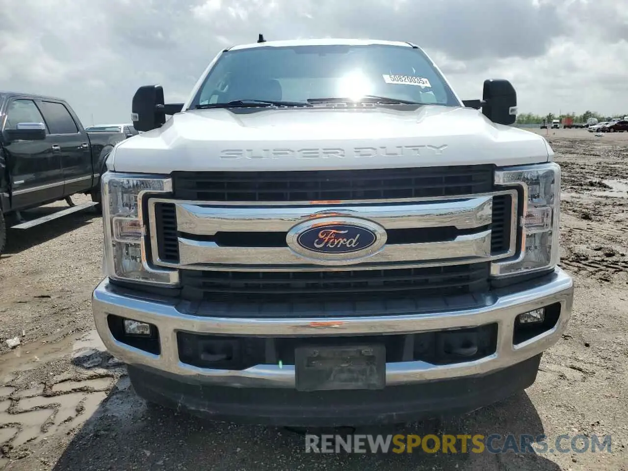 5 Photograph of a damaged car 1FT7W2BTXKEE45688 FORD F250 2019