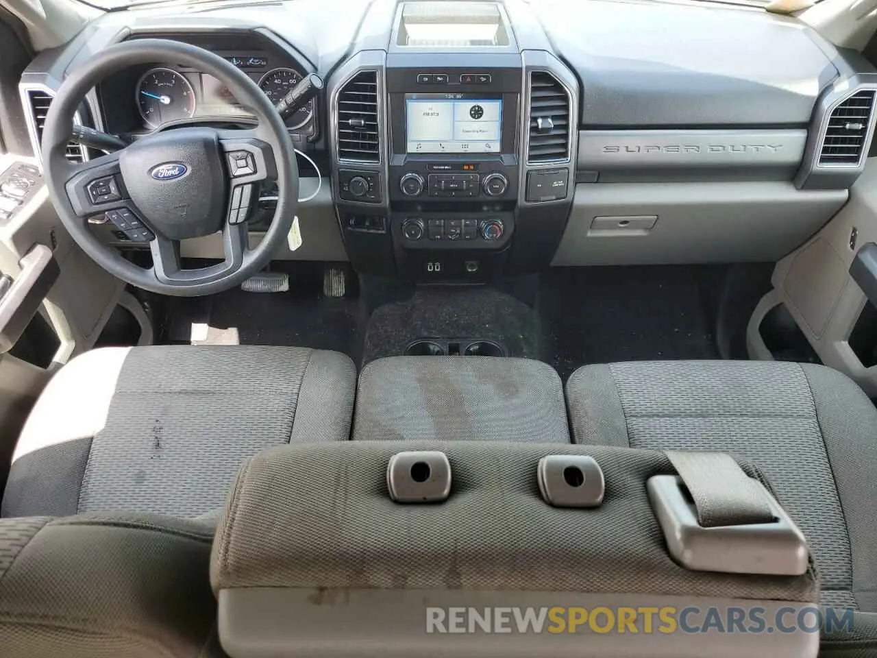 8 Photograph of a damaged car 1FT7W2BTXKEE45688 FORD F250 2019