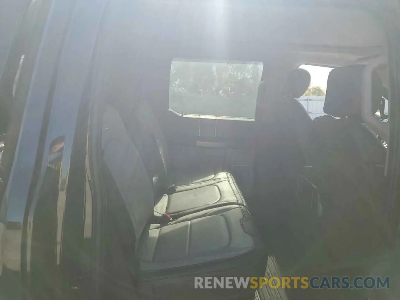 10 Photograph of a damaged car 1FT7W2BTXKEE61647 FORD F250 2019
