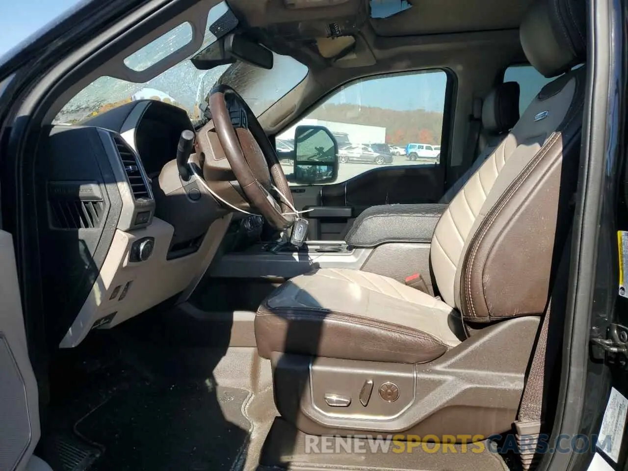 7 Photograph of a damaged car 1FT7W2BTXKEE61647 FORD F250 2019